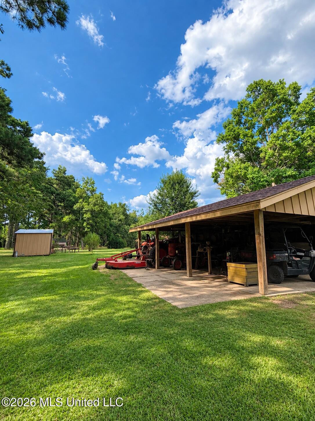 152 Brooksberg Drive Property Photo 12