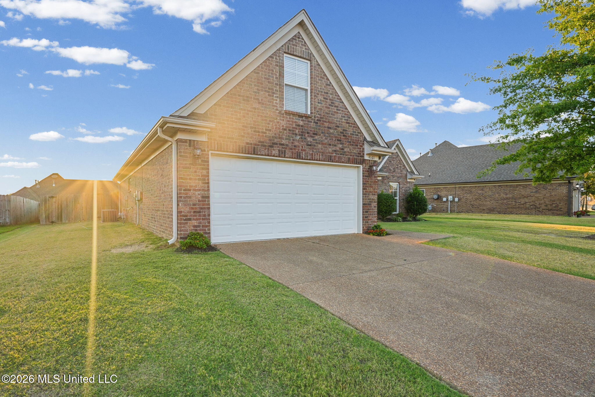 4161 Bramble Crest Drive Property Photo 4