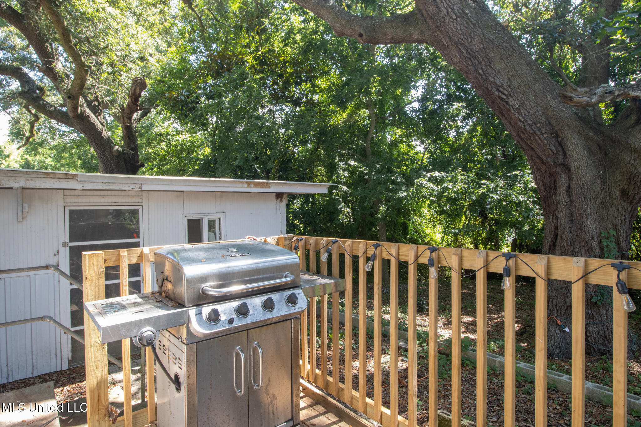 258 Querens Avenue Property Photo 19