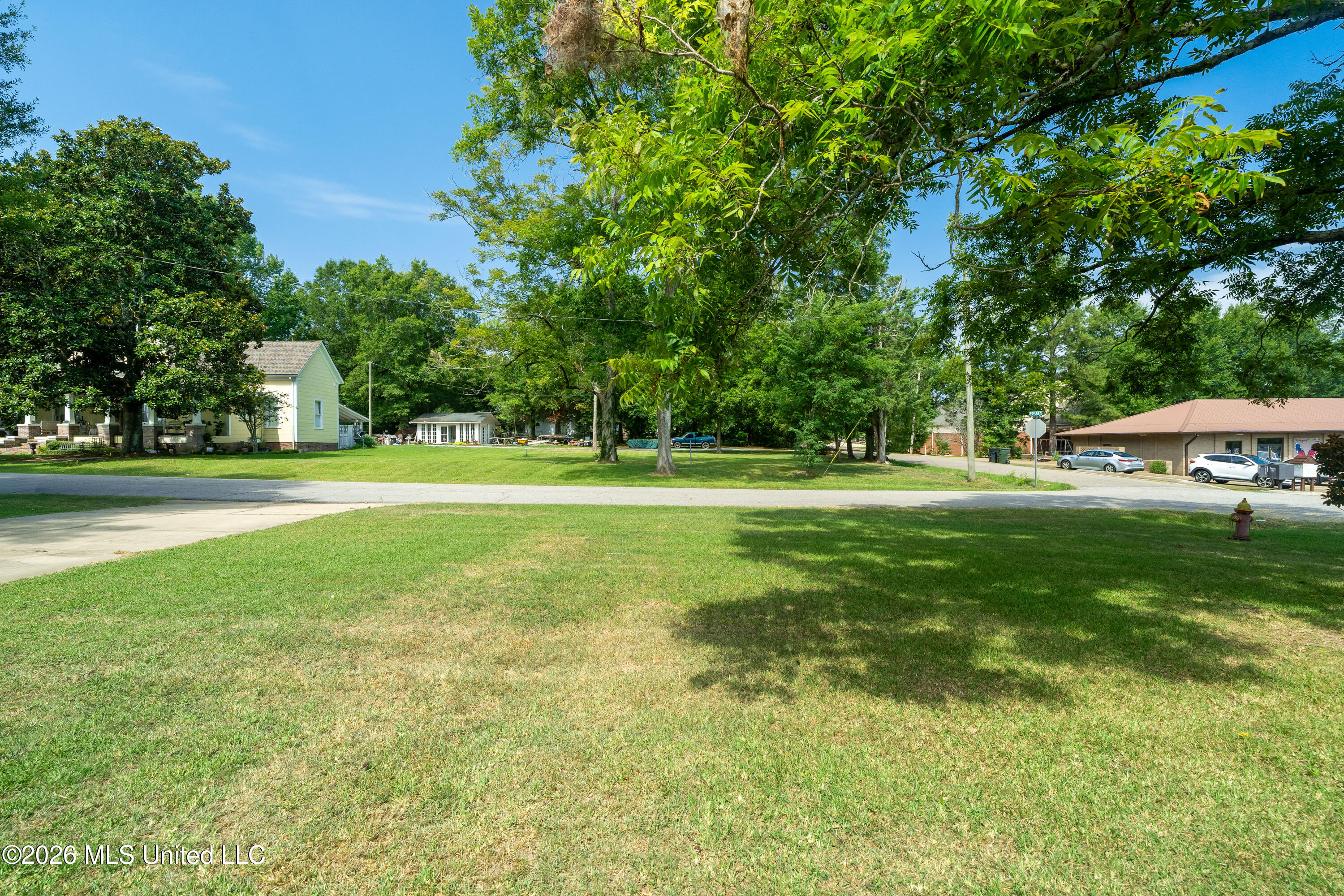 200 Poplar Street Property Photo 6