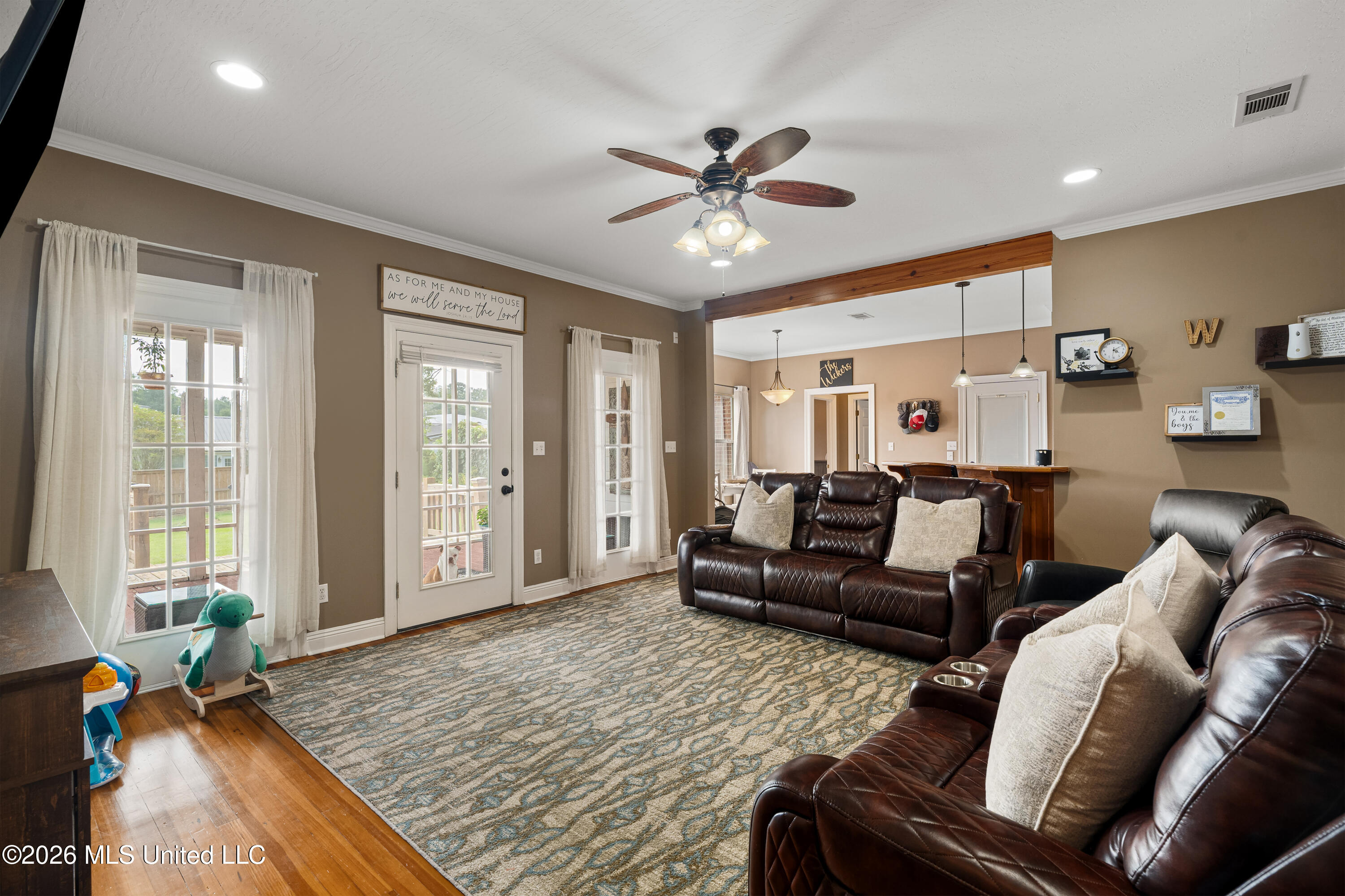 200 Poplar Street Property Photo 7