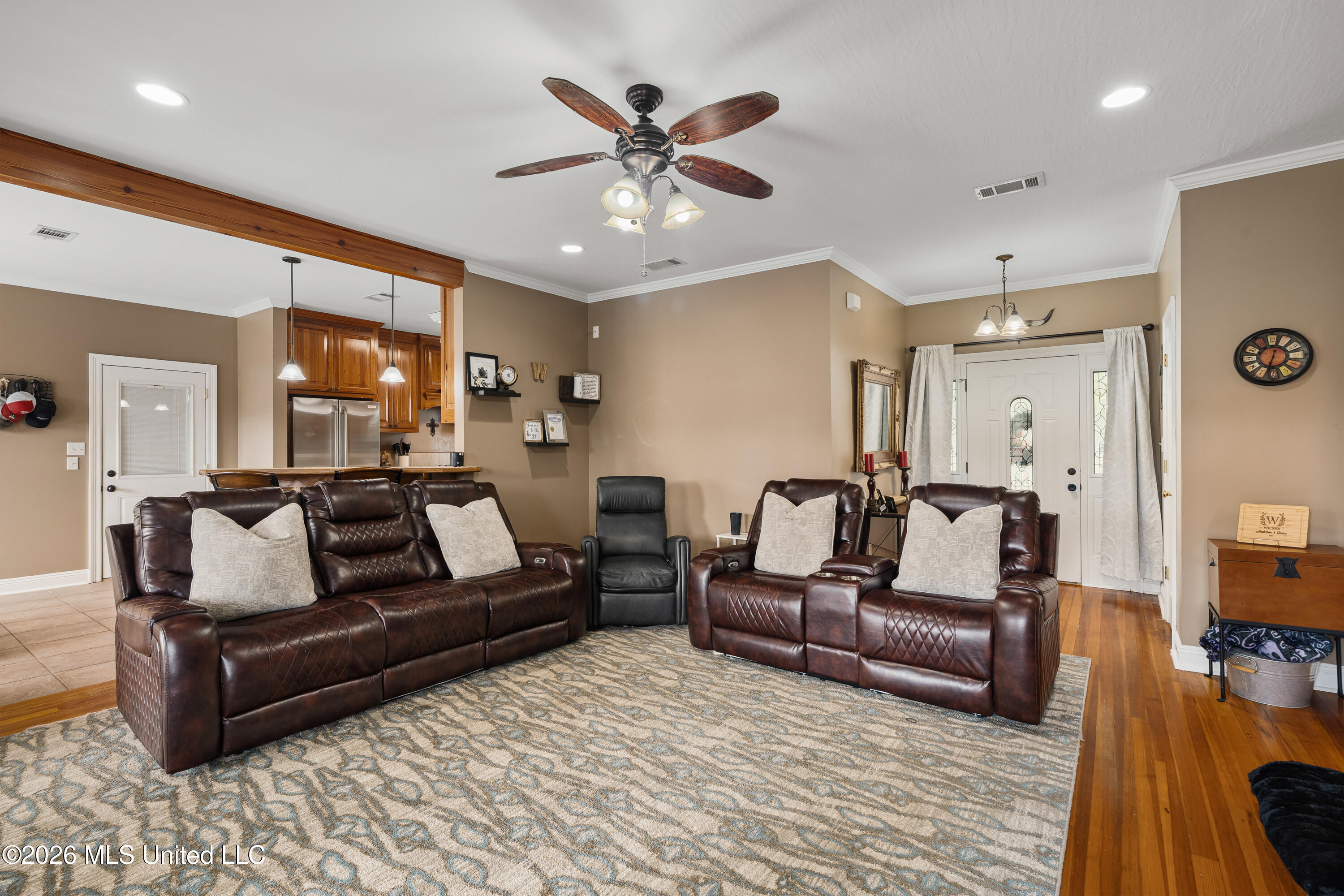 200 Poplar Street Property Photo 8