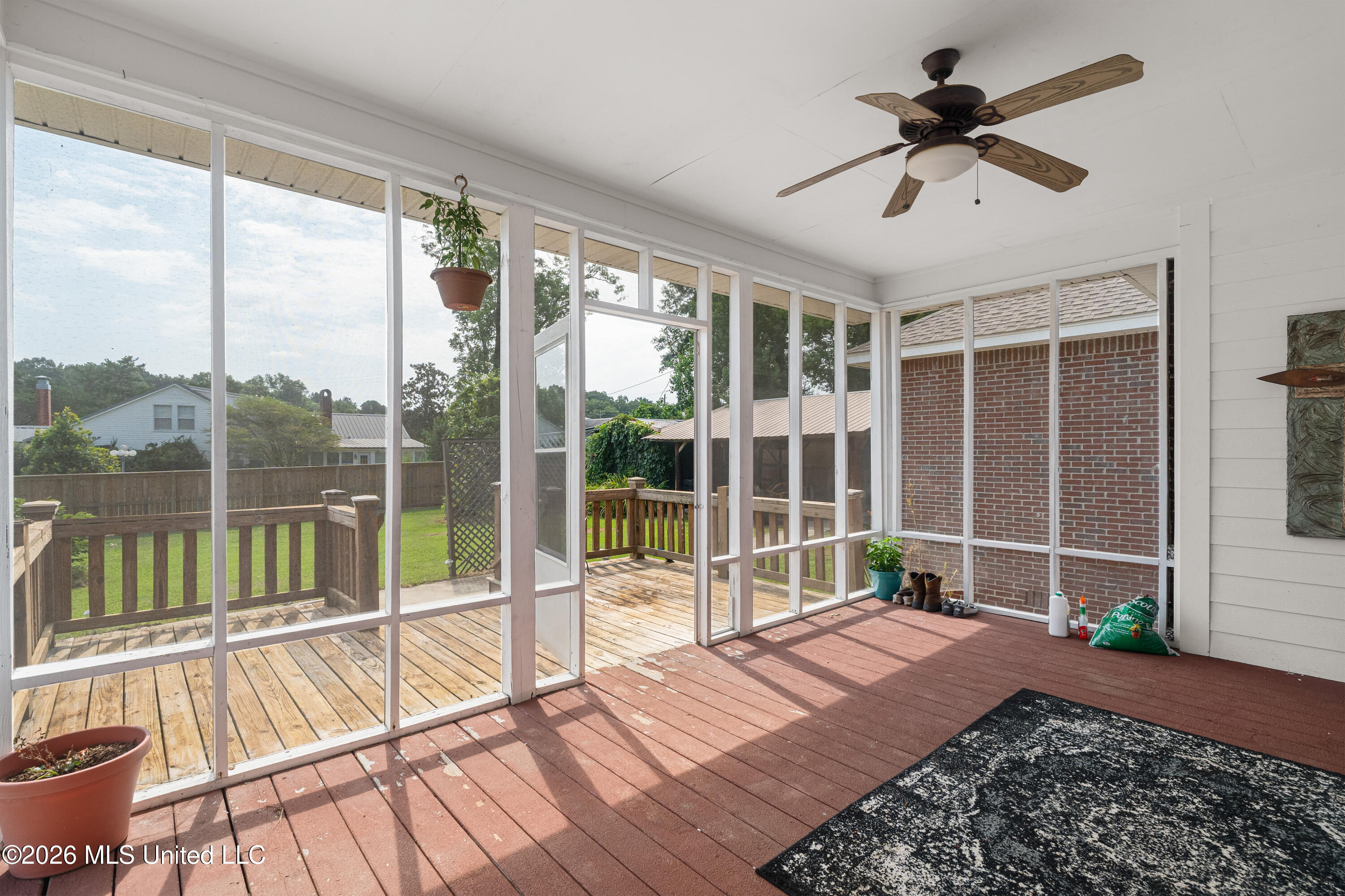 200 Poplar Street Property Photo 32