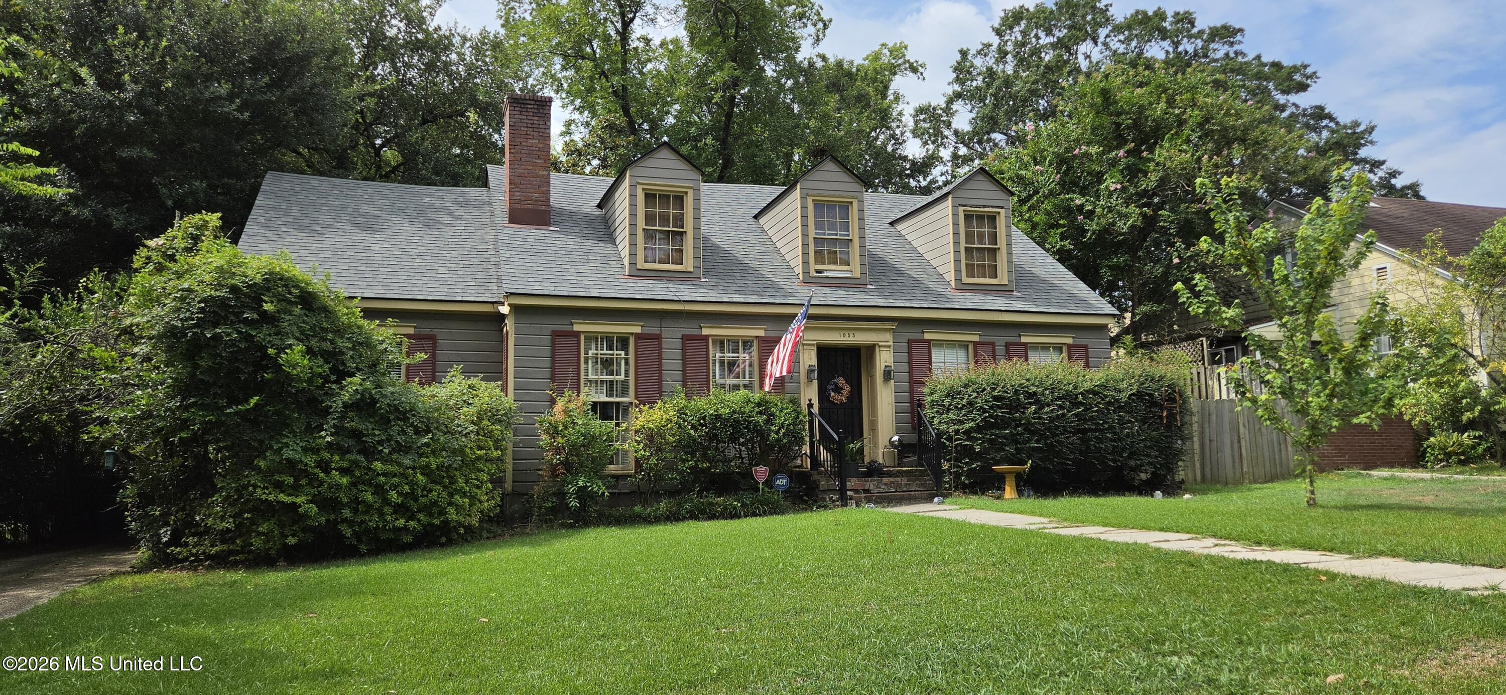 1055 Manship Street Property Photo 1