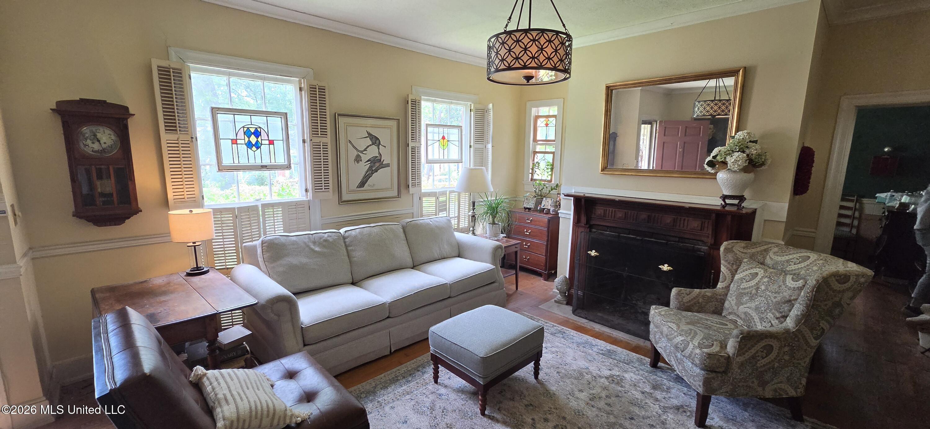 1055 Manship Street Property Photo 3