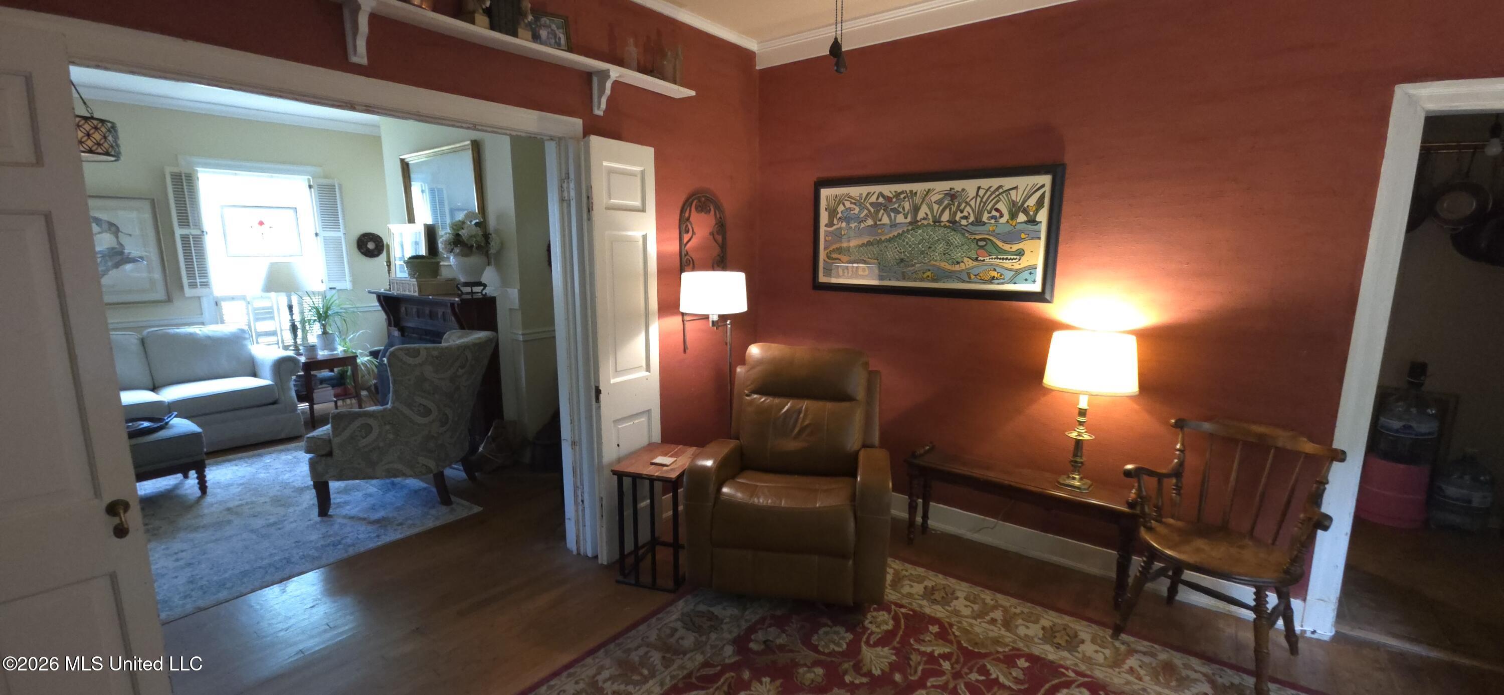 1055 Manship Street Property Photo 5