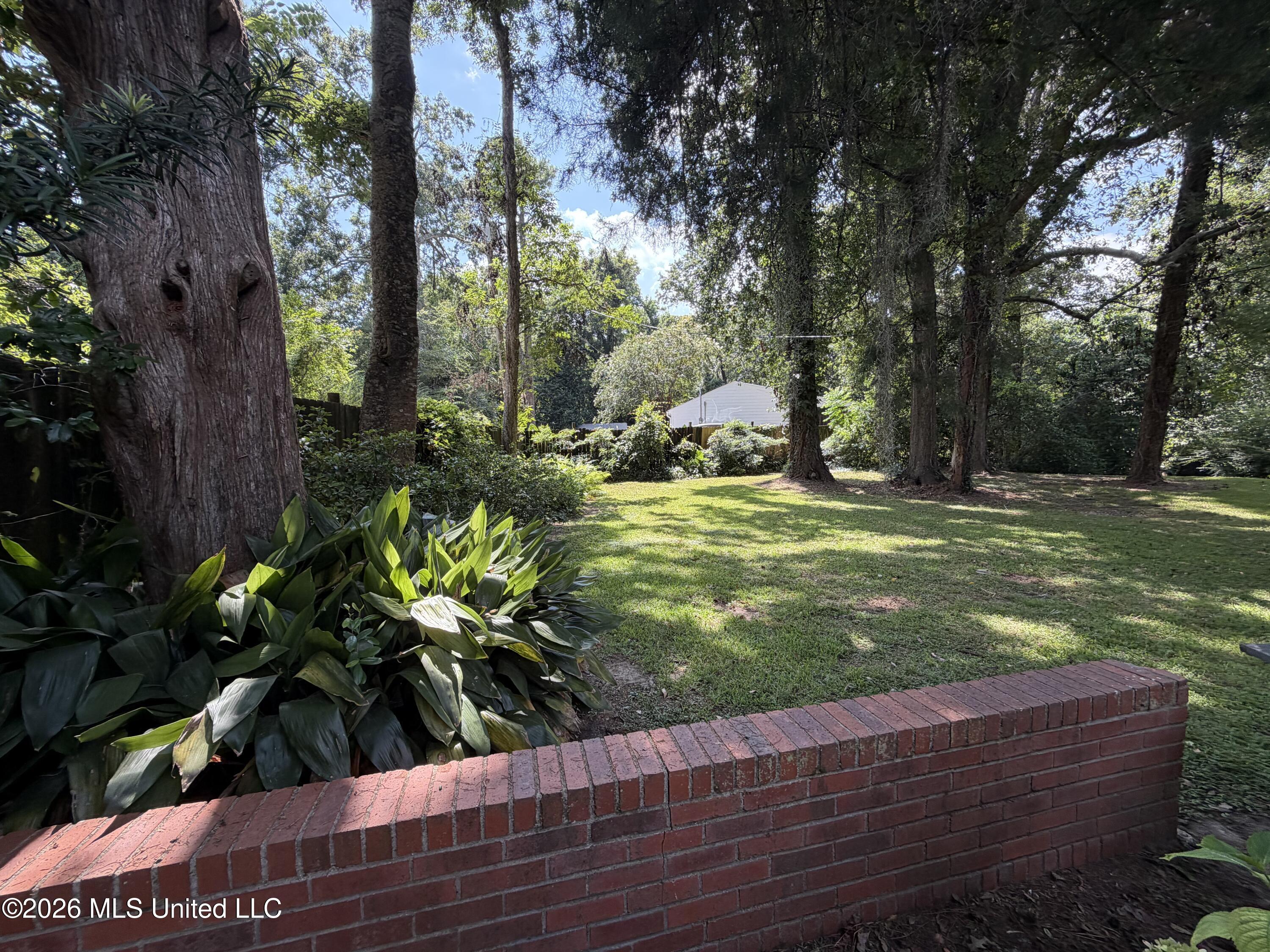 27 Montebello Drive Property Photo 7