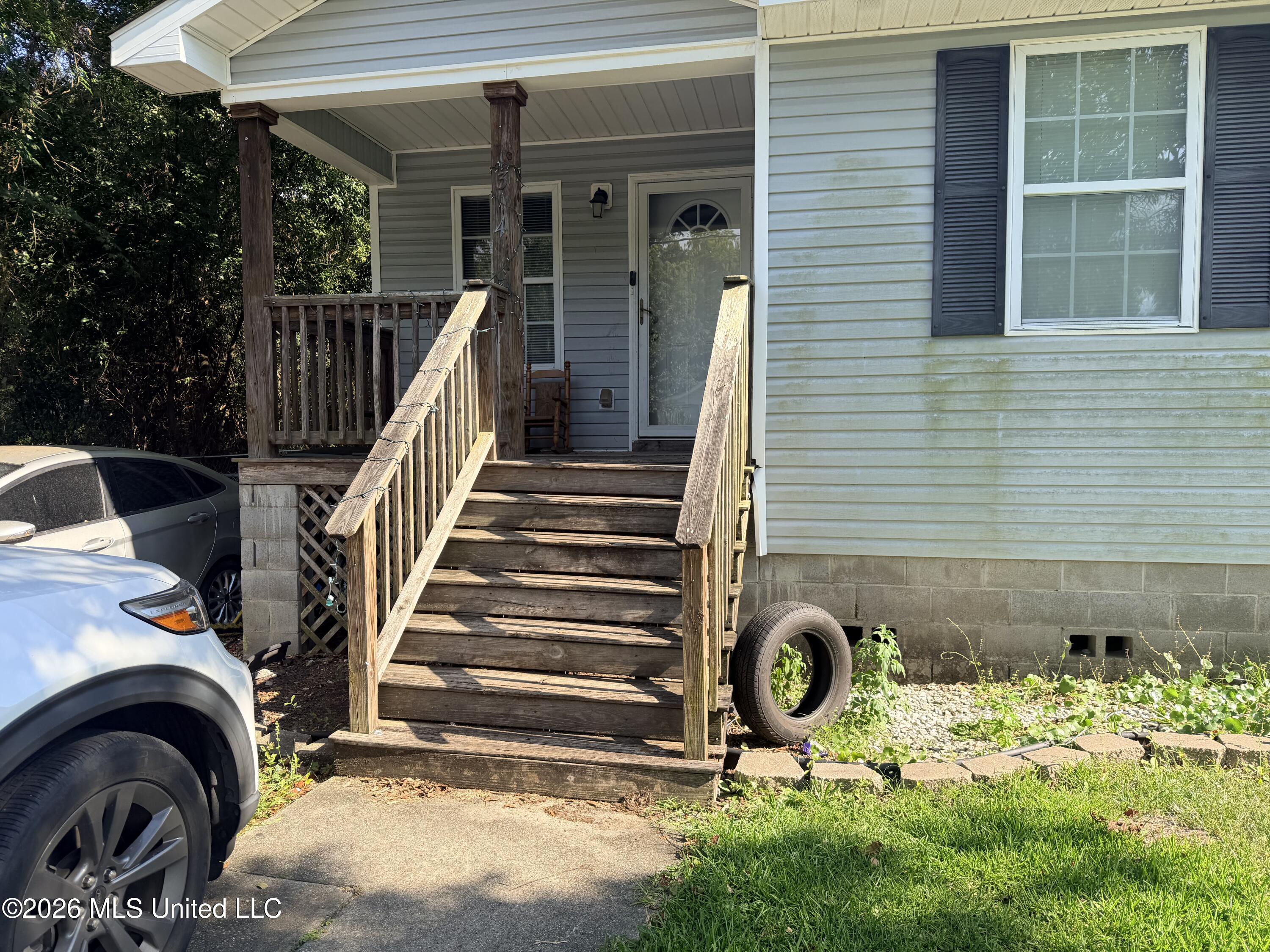 1314 School Avenue Property Photo 3