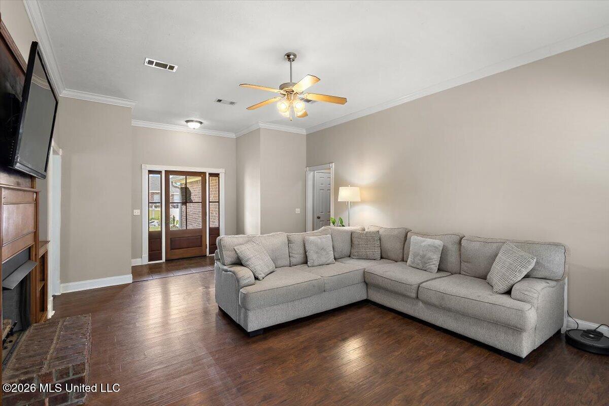 115 Ash Ridge Place Property Photo 8