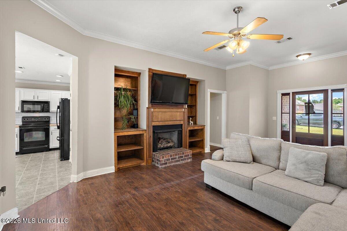 115 Ash Ridge Place Property Photo 9