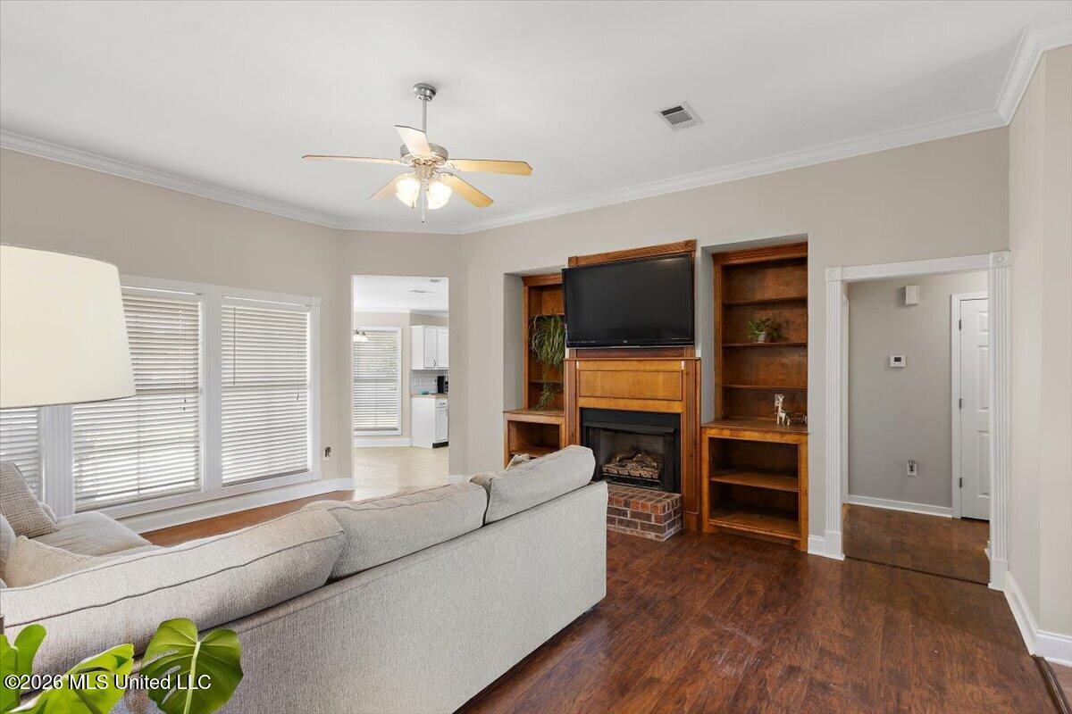 115 Ash Ridge Place Property Photo 10