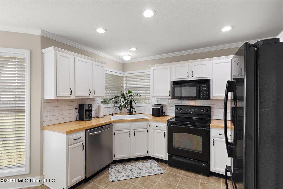 115 Ash Ridge Place Property Photo 13