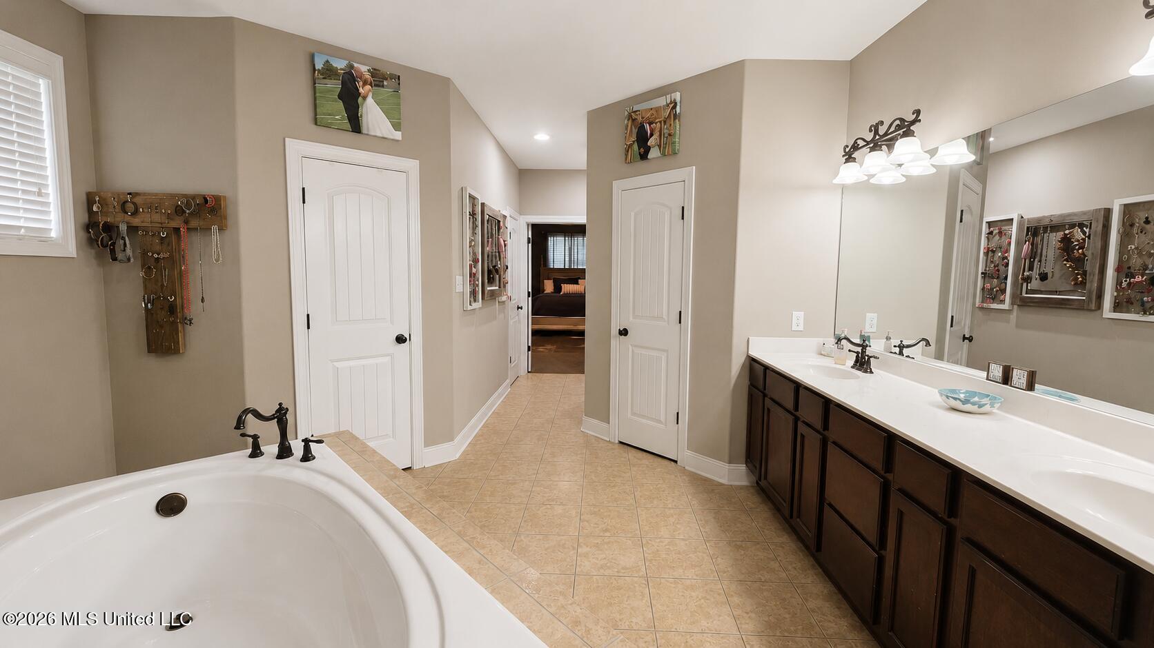5164 Weathers Drive Property Photo 25
