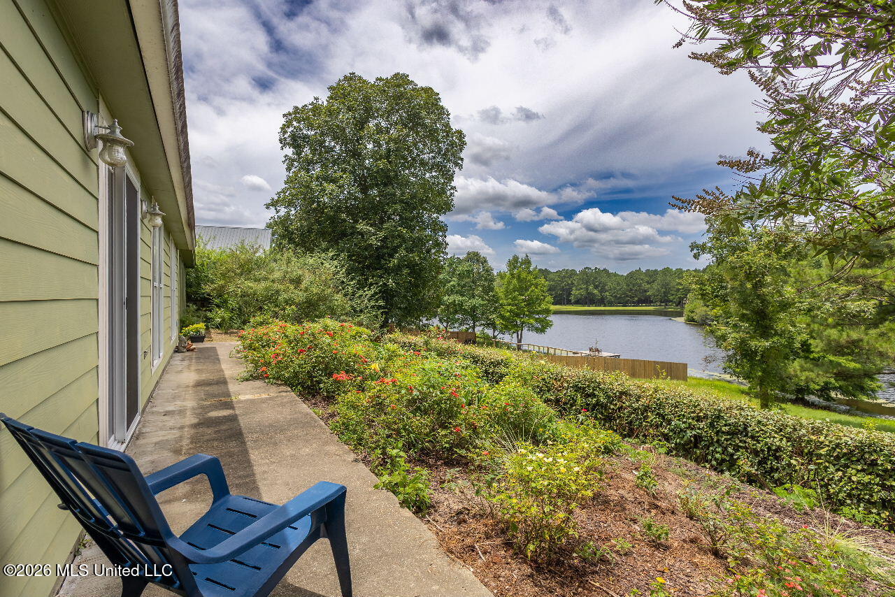 76 Shadow Lake Drive Property Photo 20