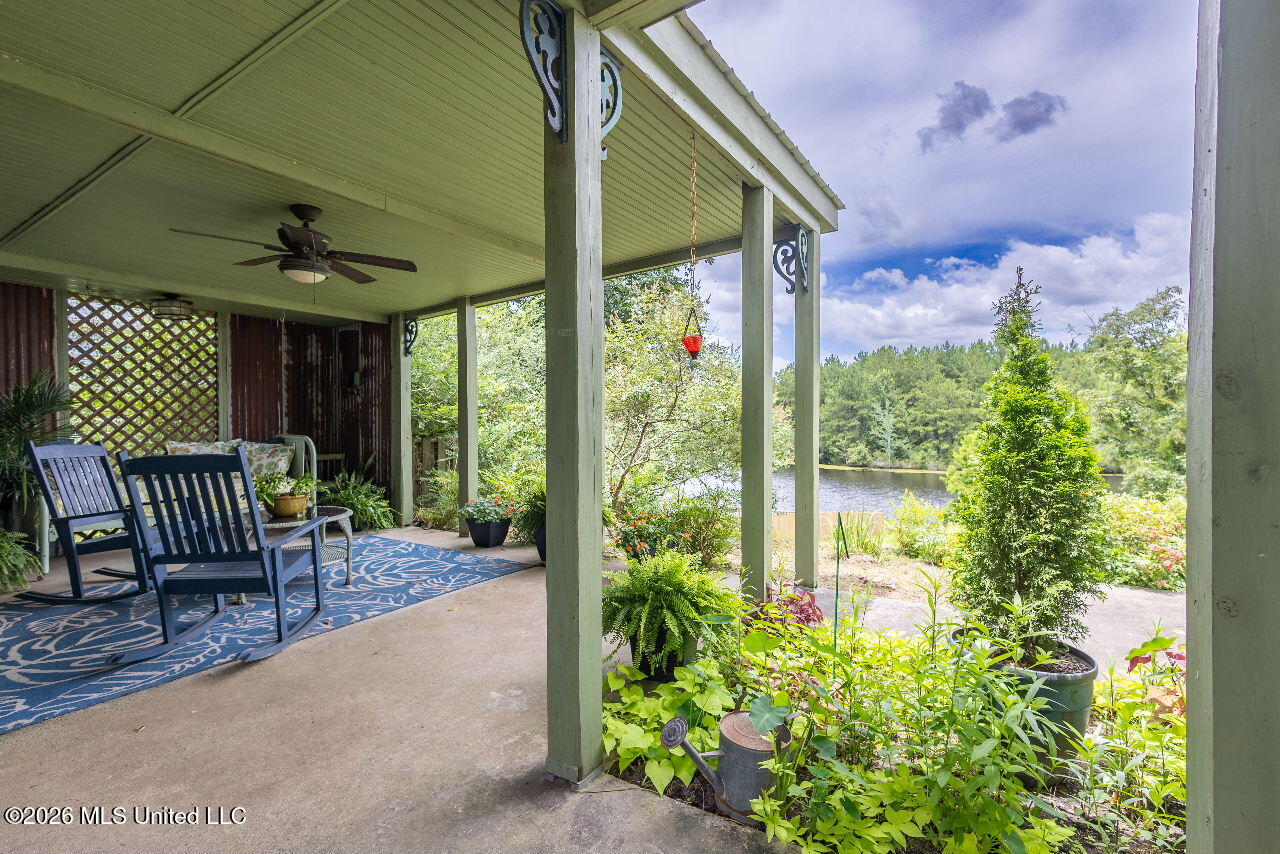 76 Shadow Lake Drive Property Photo 25