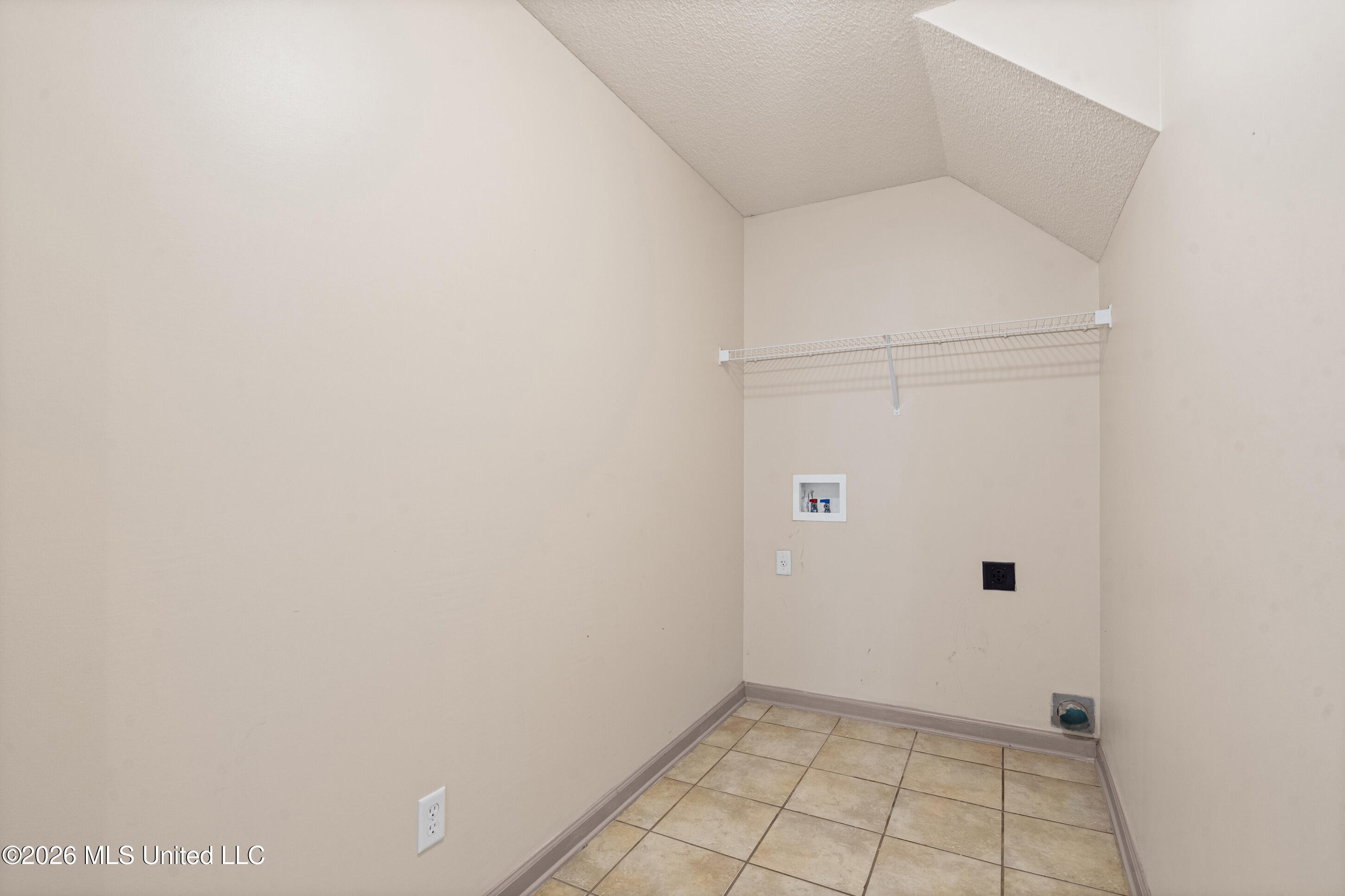 8365 Olivia Lane Property Photo 19