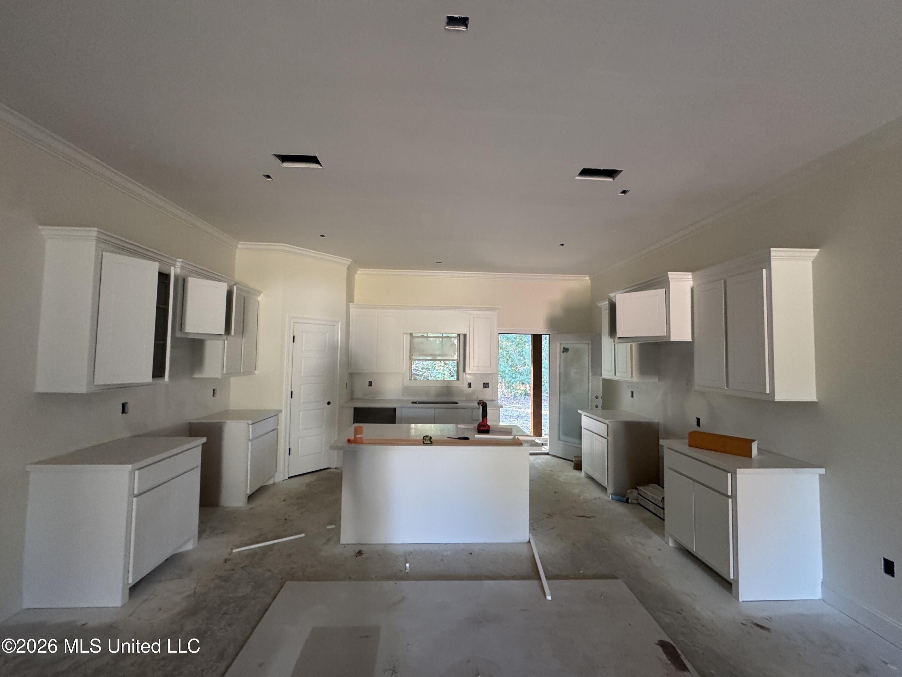 416 Hyde Park Cove Property Photo 3