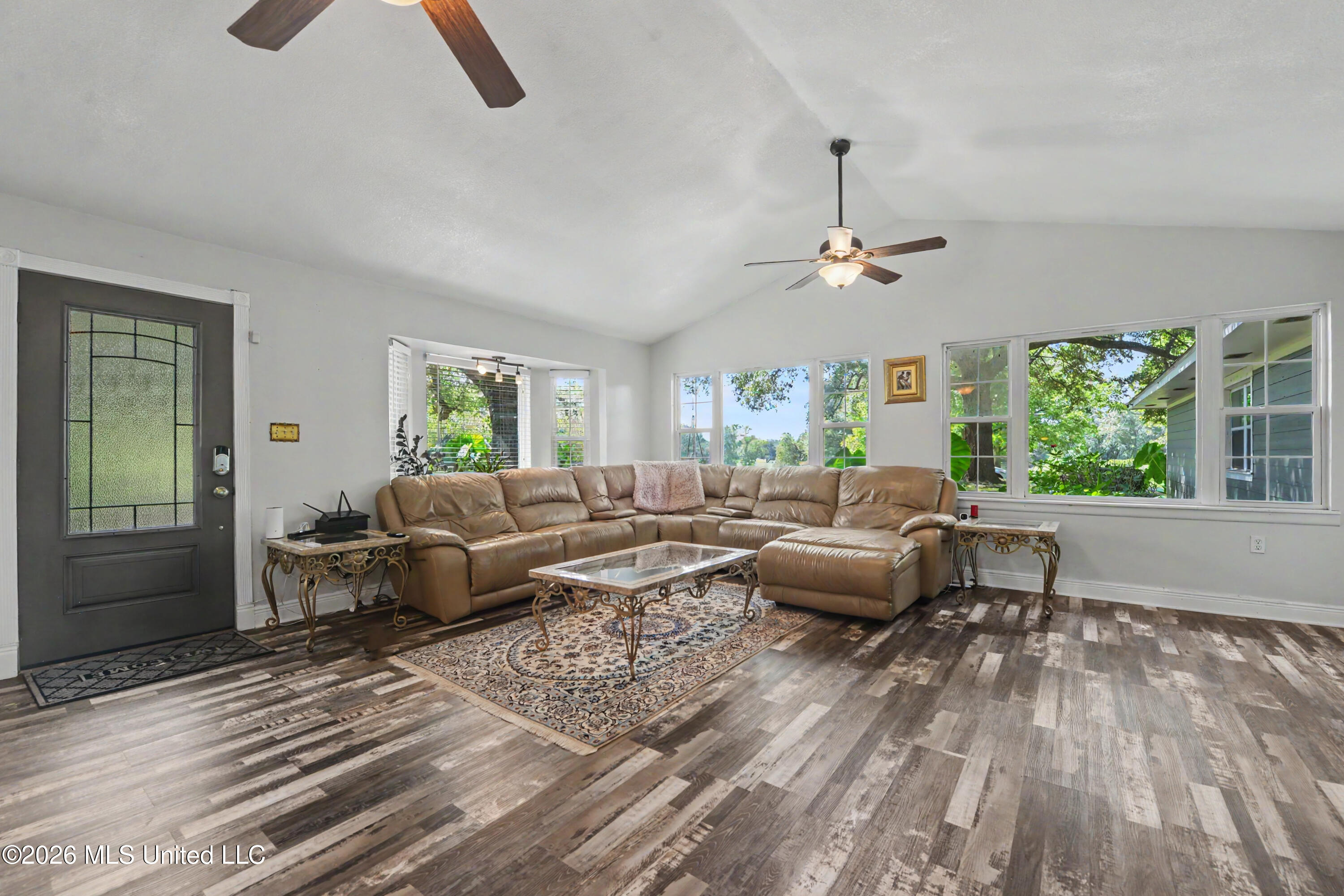 16341 Northrup Cuevas Road Property Photo 6