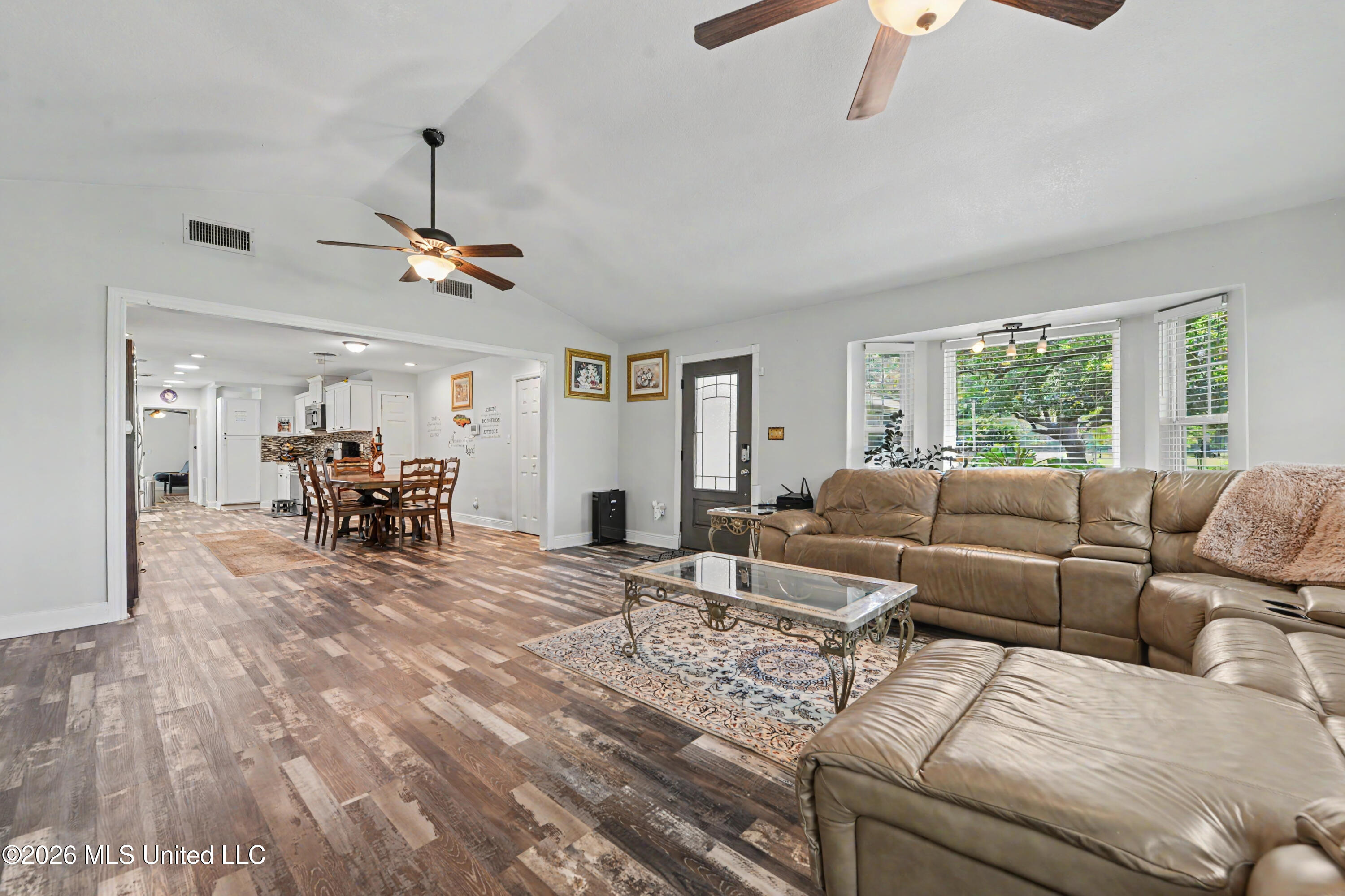 16341 Northrup Cuevas Road Property Photo 7
