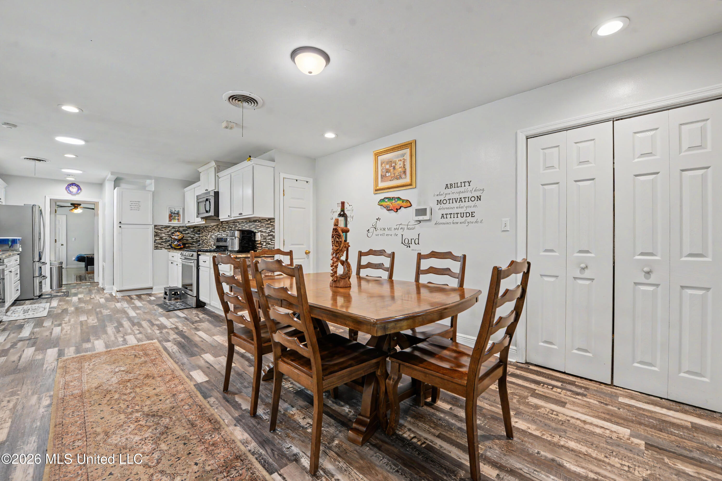 16341 Northrup Cuevas Road Property Photo 8