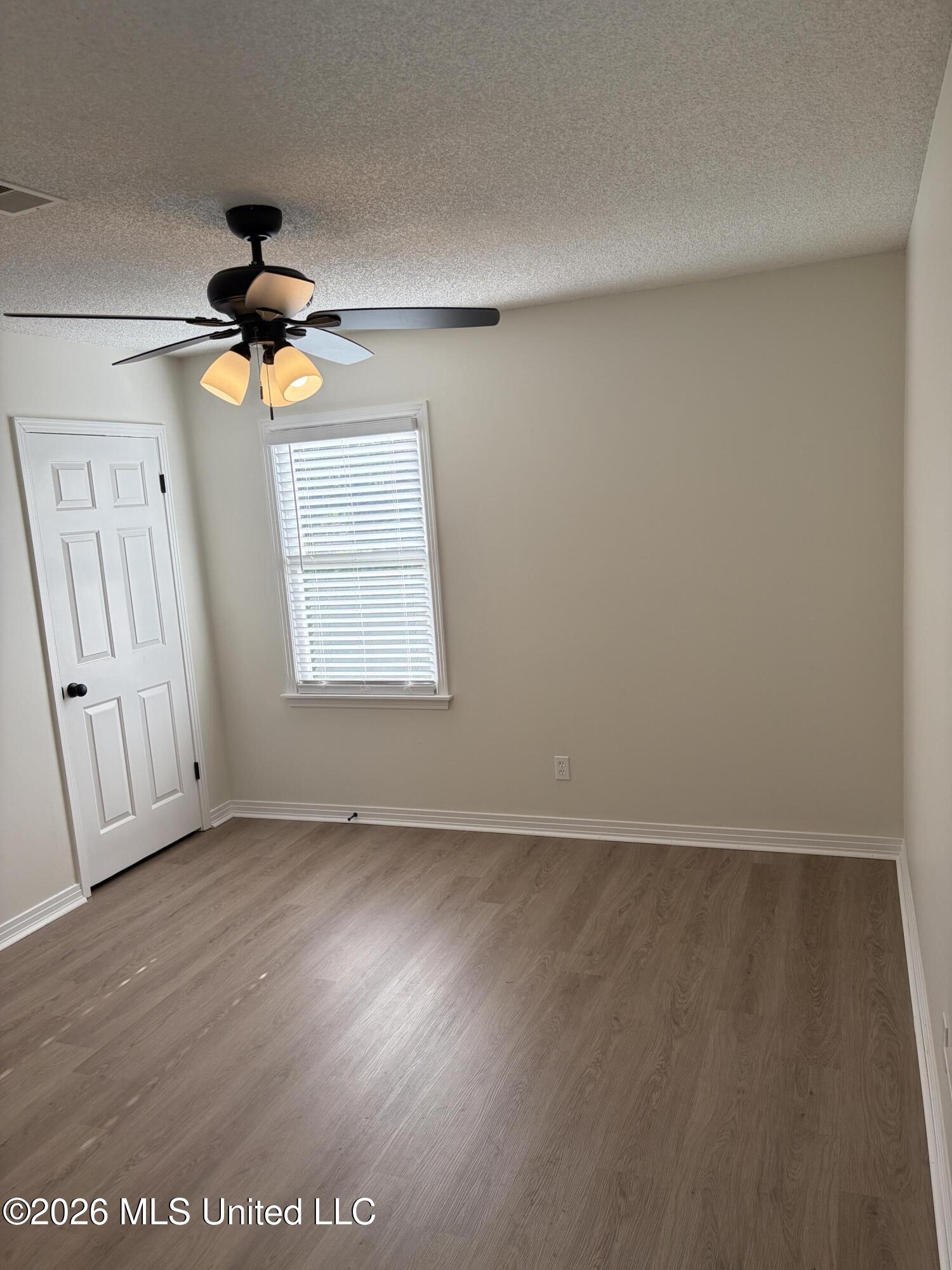 690 Cox Avenue Property Photo 17