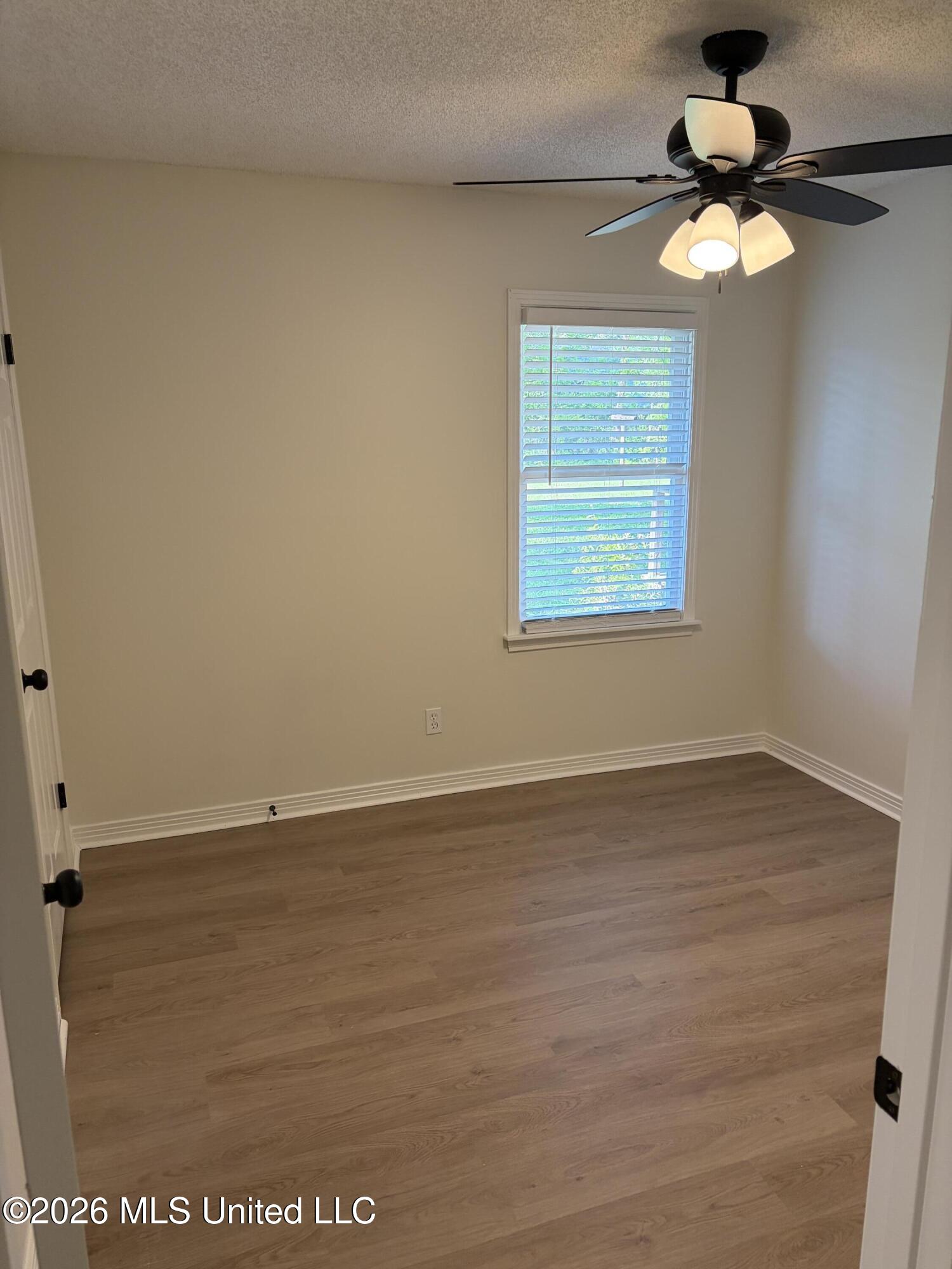 690 Cox Avenue Property Photo 19