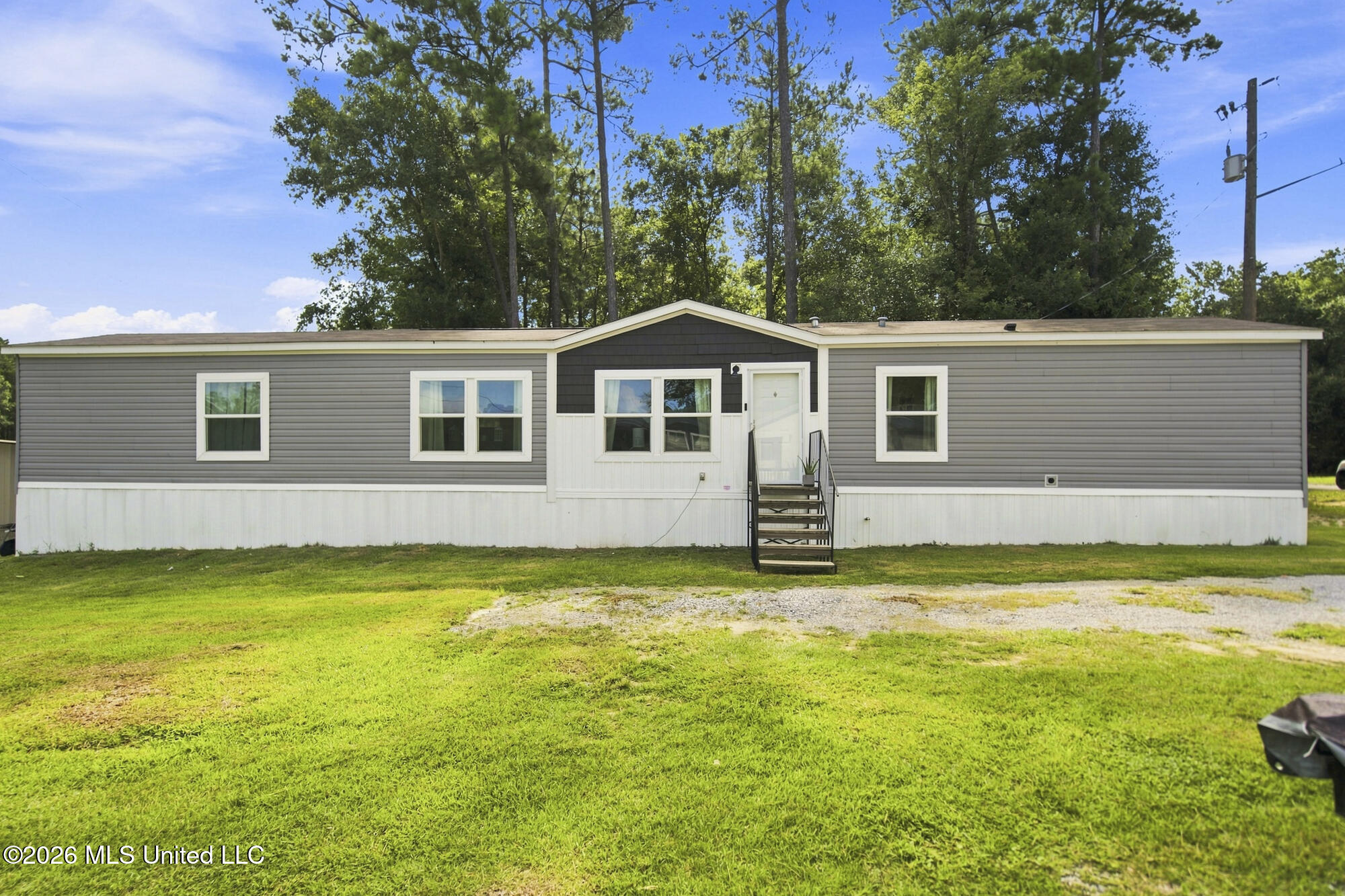 1063 Lilinoe Way Property Photo 1