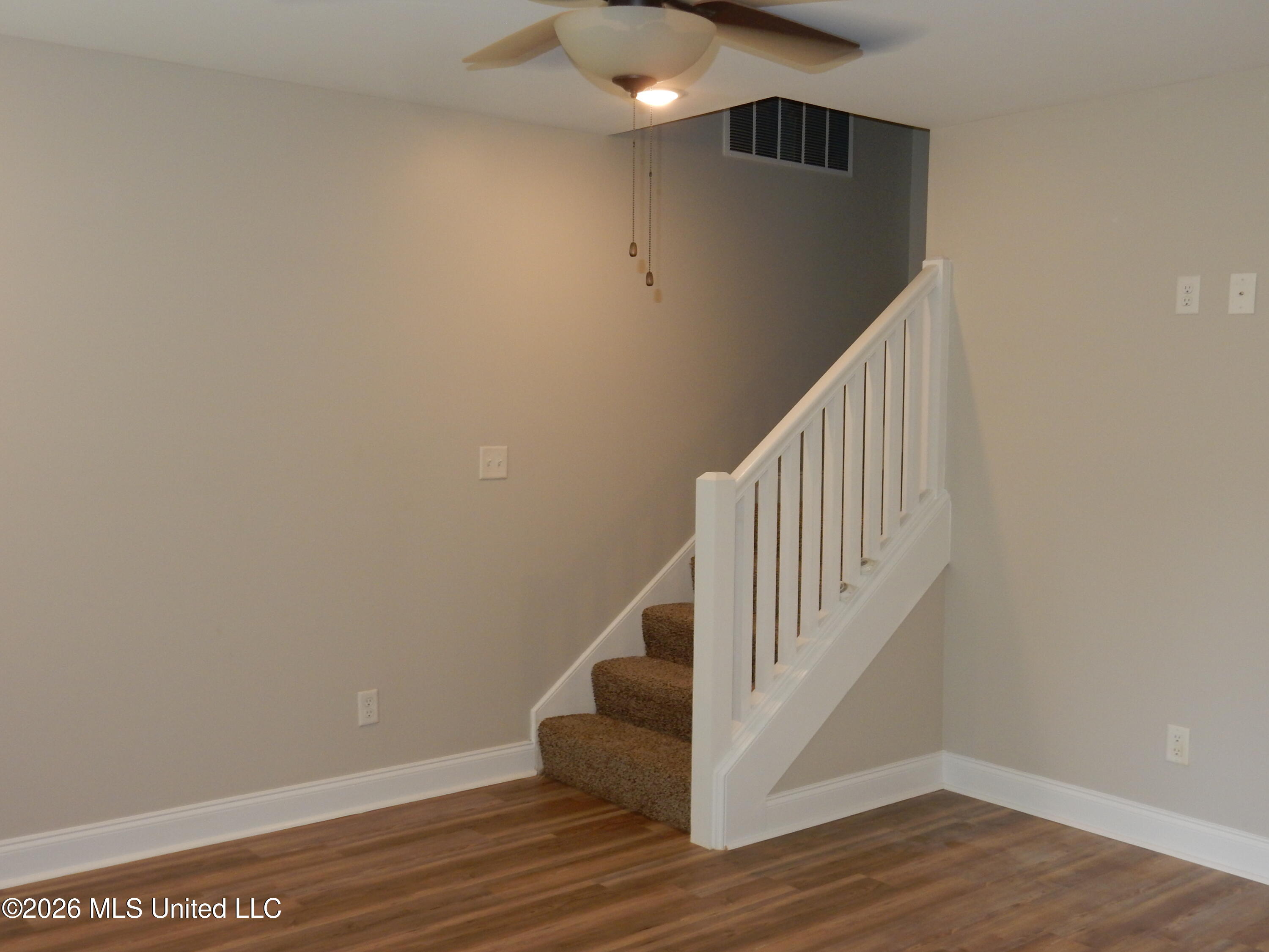 116 Whitetail Lane Property Photo 5