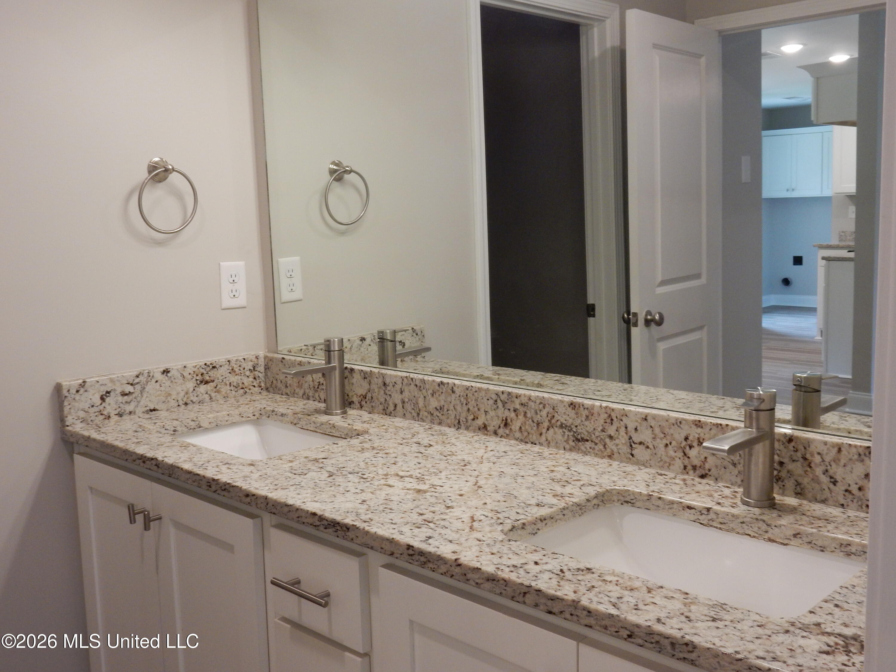 116 Whitetail Lane Property Photo 12