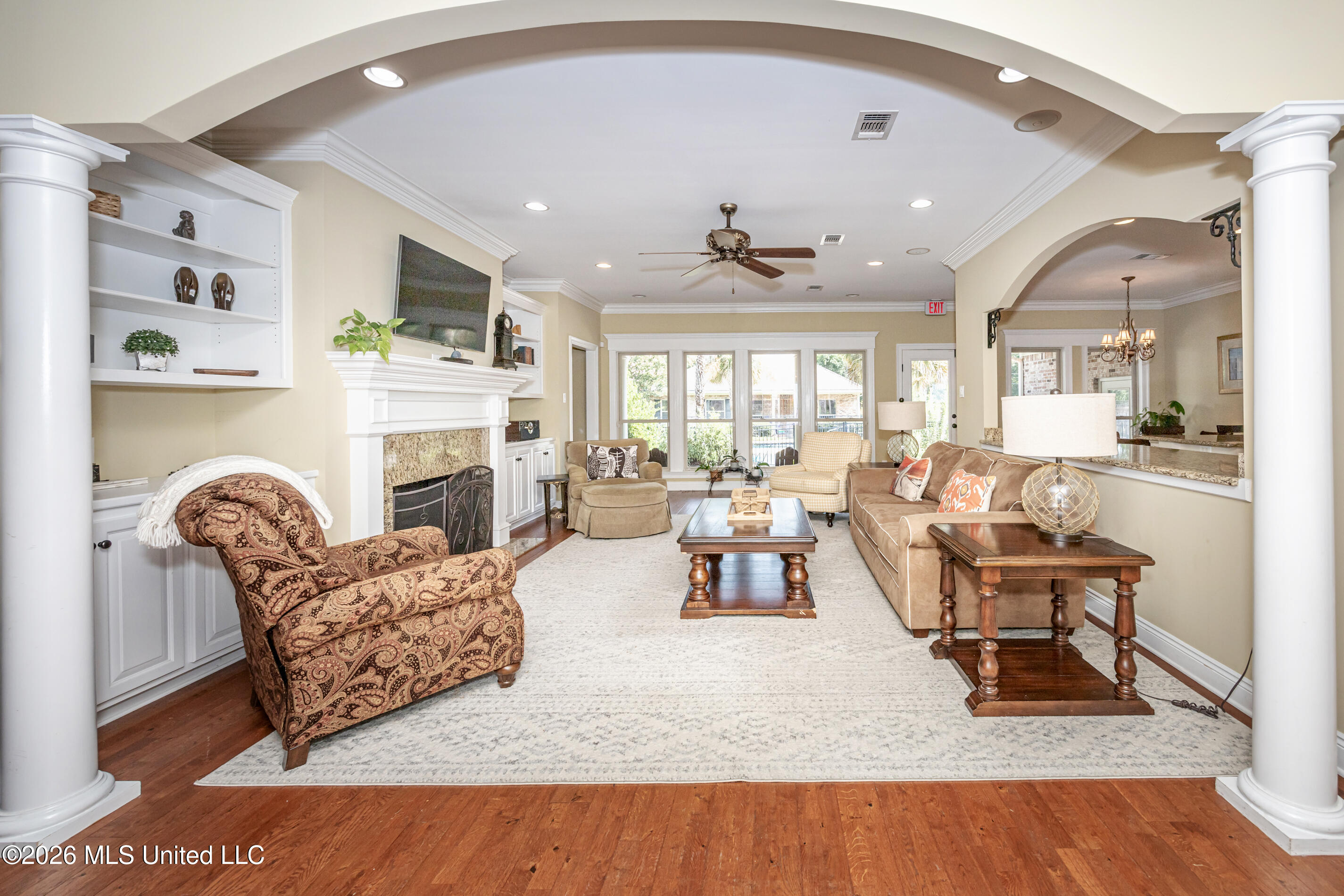 435 E Beach Drive Property Photo 22
