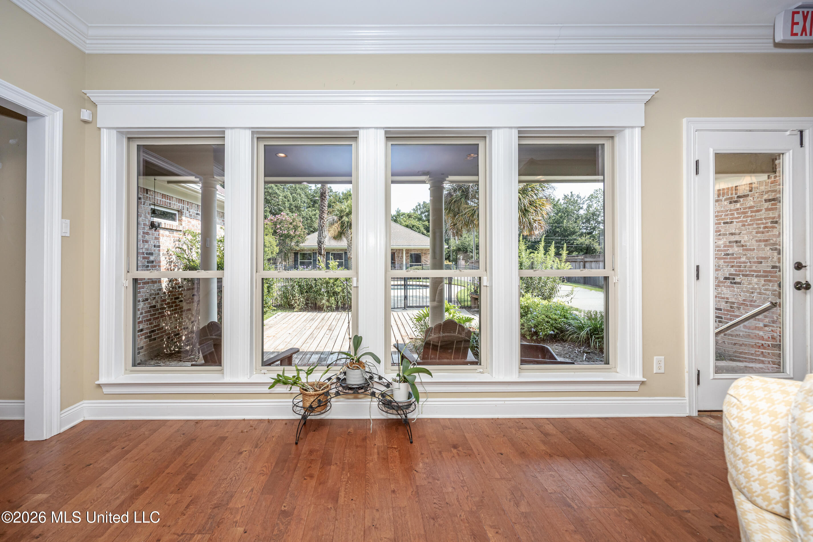 435 E Beach Drive Property Photo 25