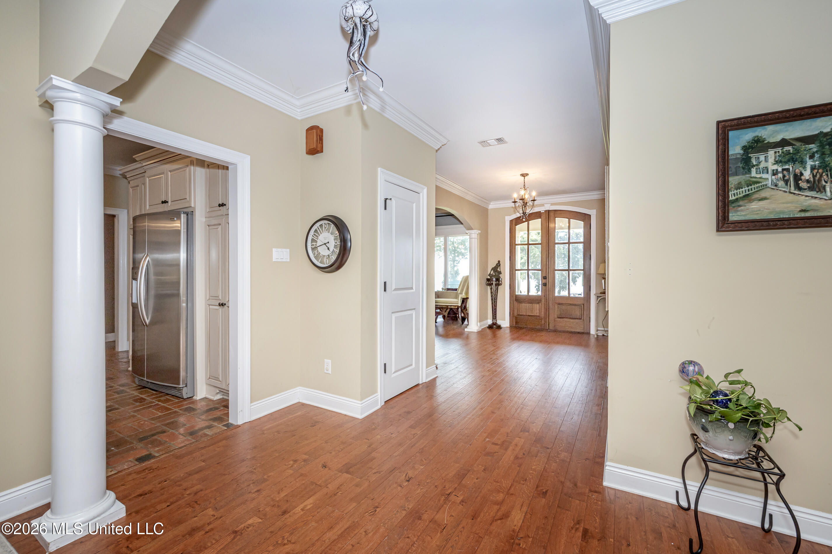 435 E Beach Drive Property Photo 44
