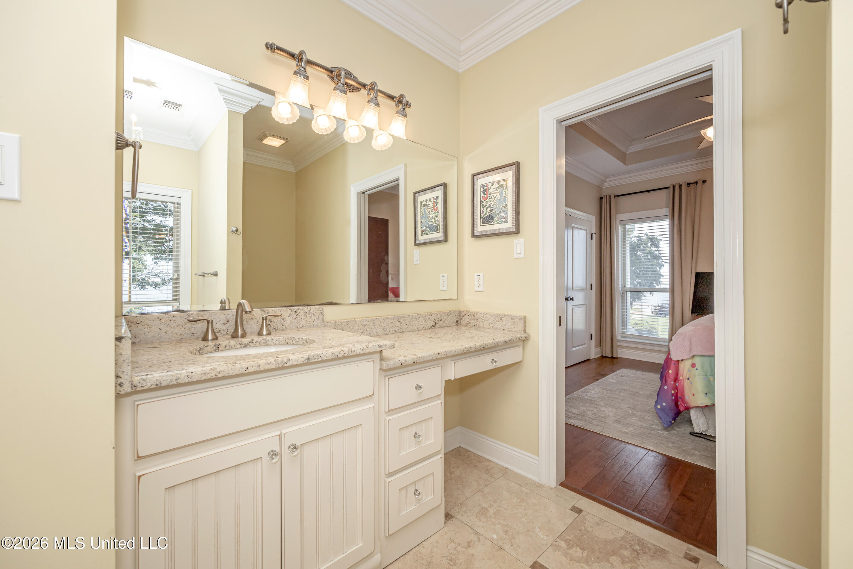 435 E Beach Drive Property Photo 65