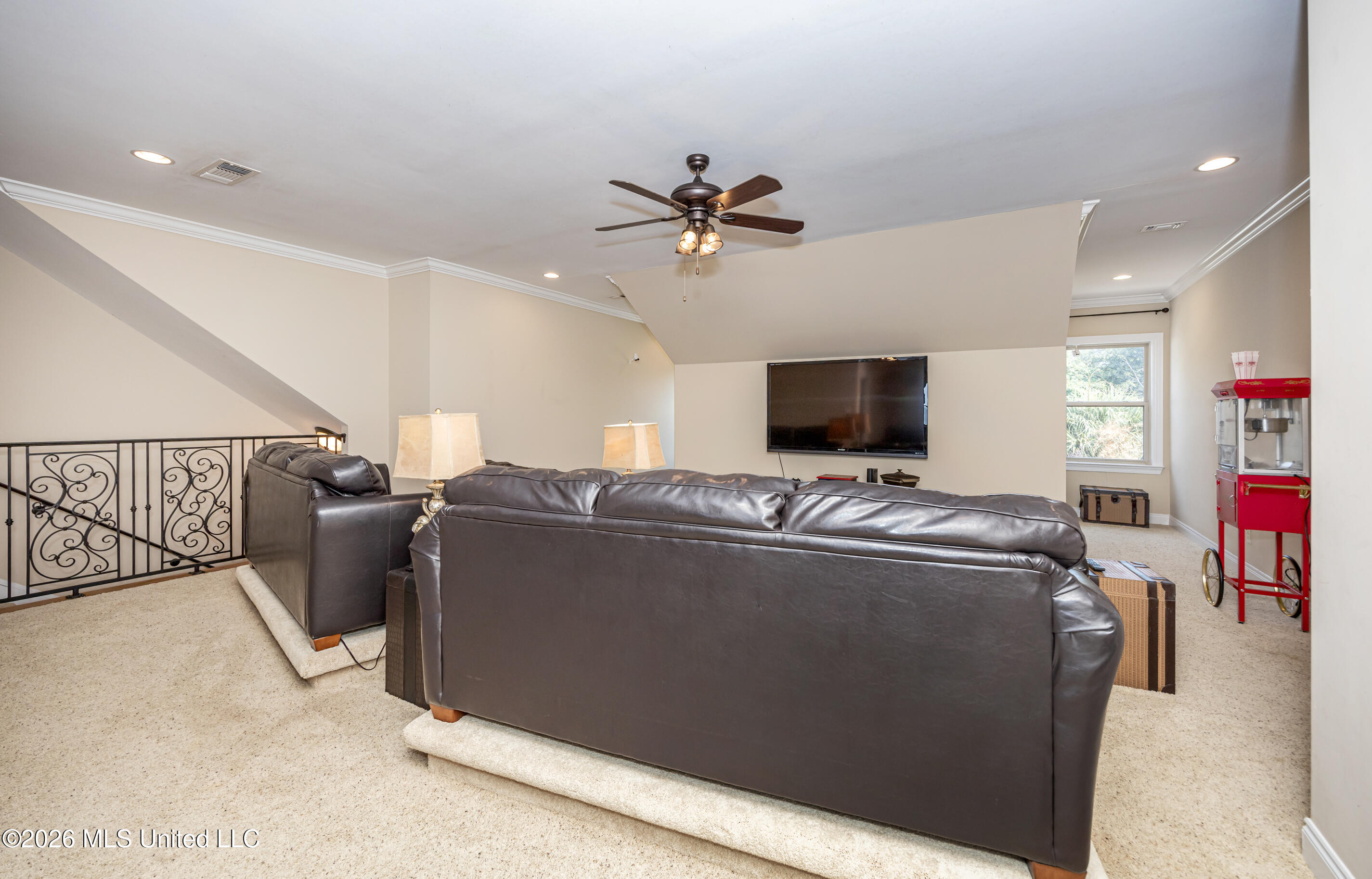 435 E Beach Drive Property Photo 75