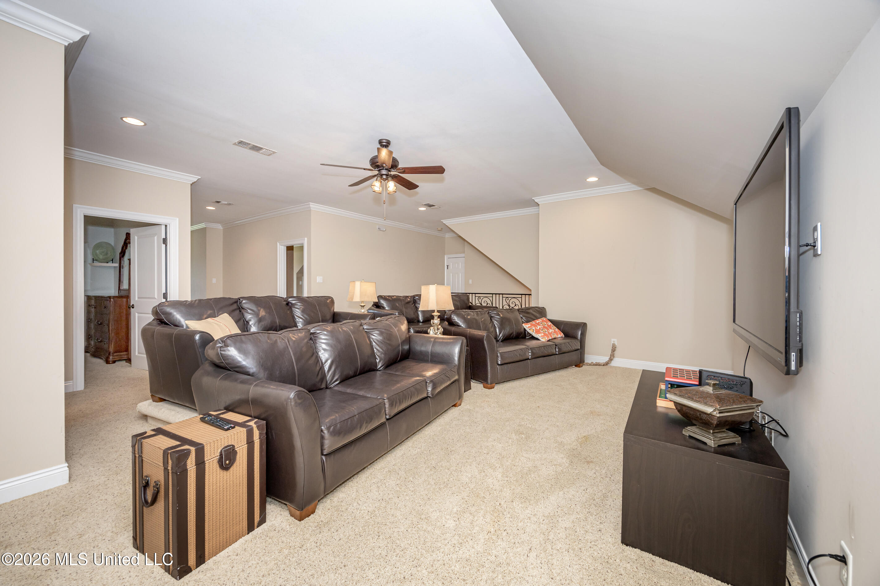 435 E Beach Drive Property Photo 77