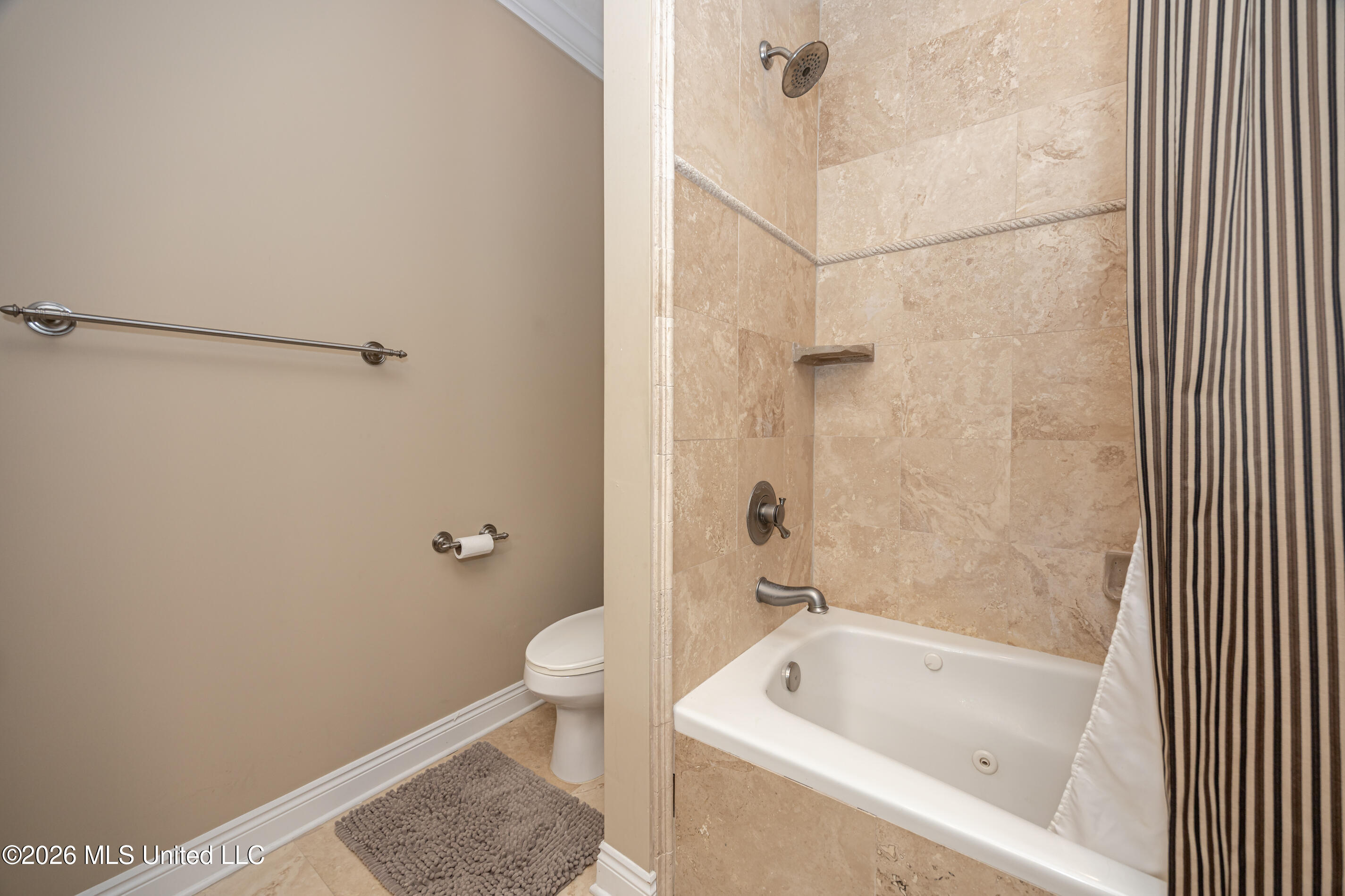 435 E Beach Drive Property Photo 82