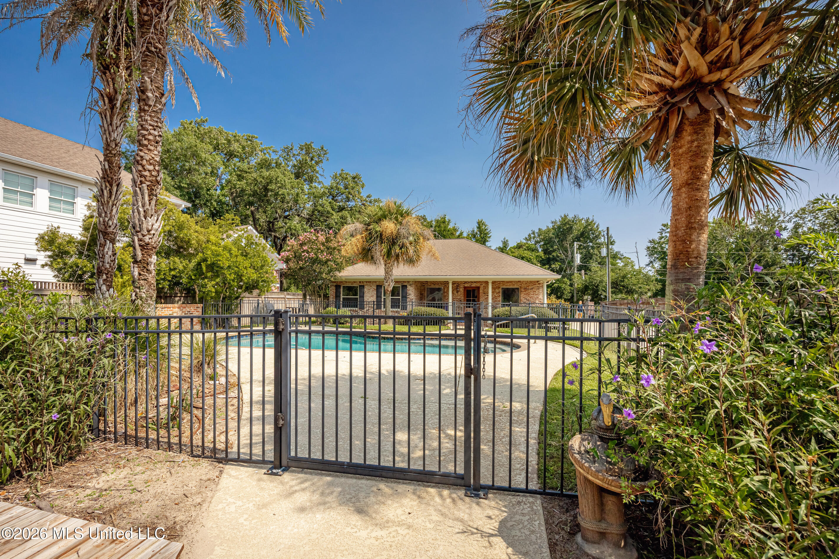 435 E Beach Drive Property Photo 104