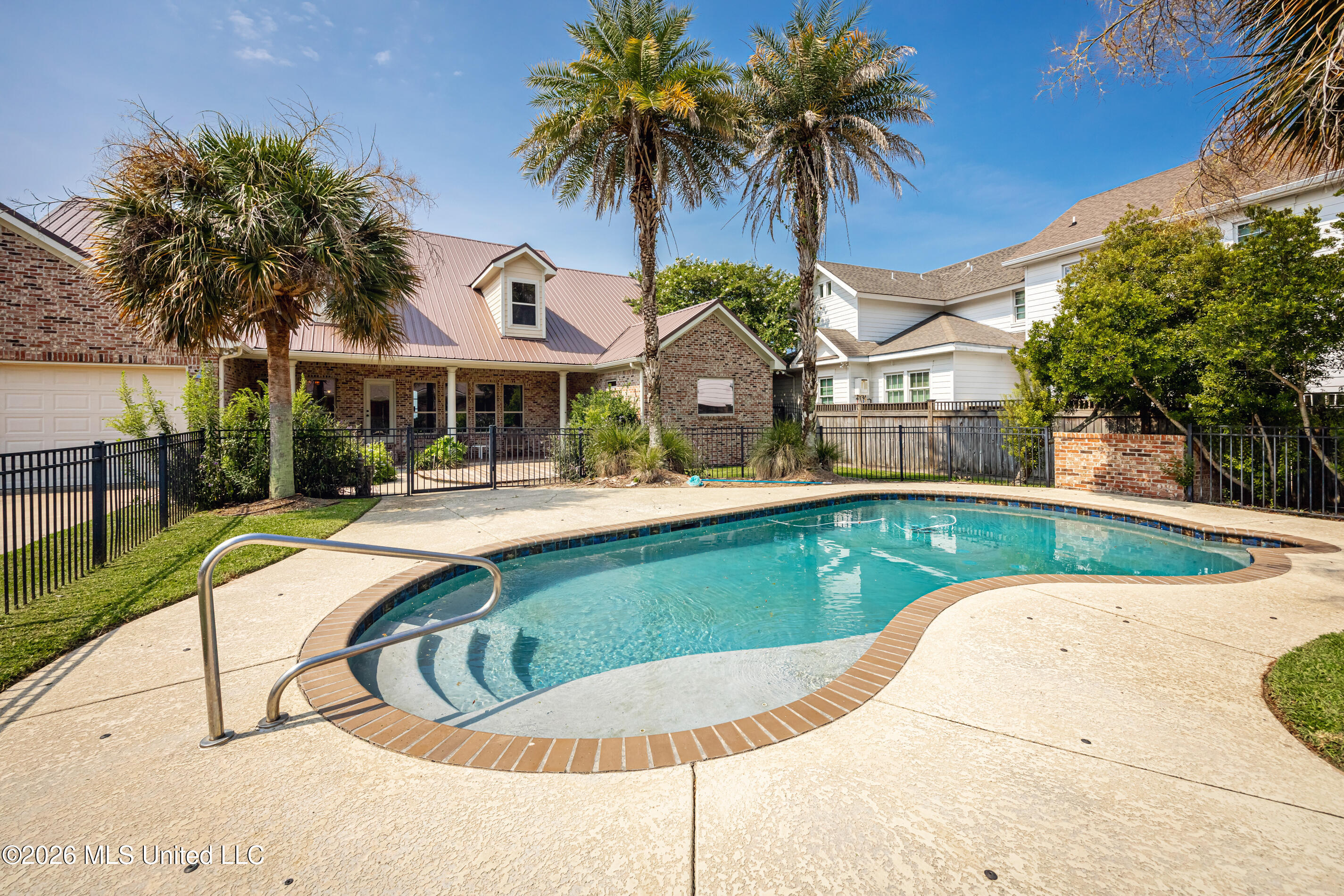 435 E Beach Drive Property Photo 105