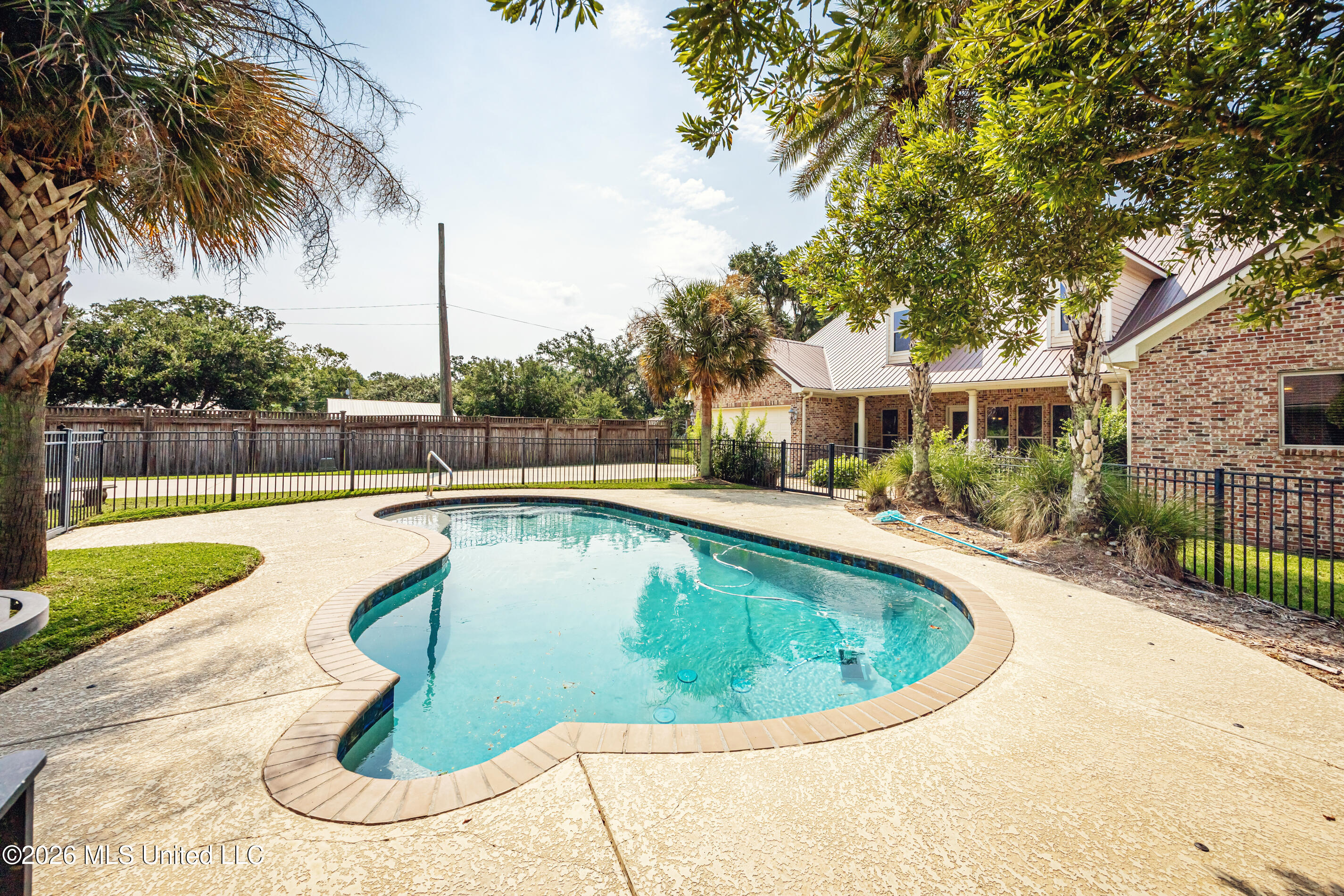 435 E Beach Drive Property Photo 107