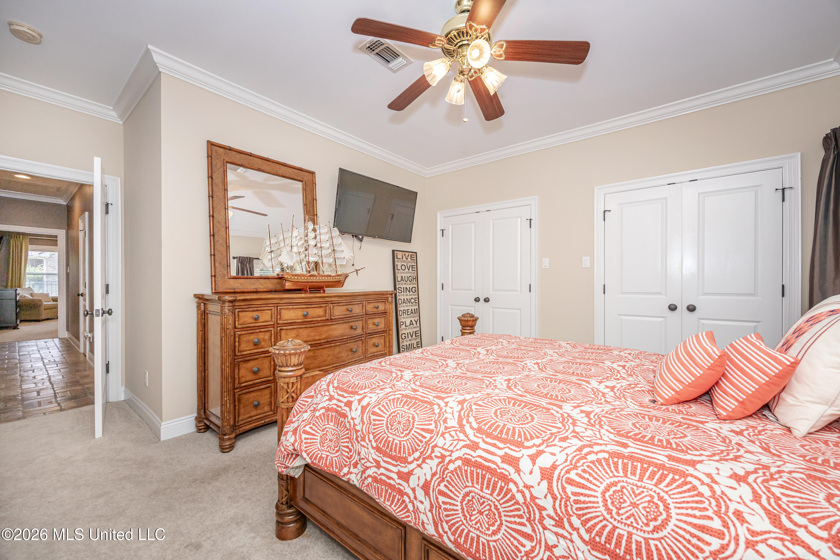 435 E Beach Drive Property Photo 126