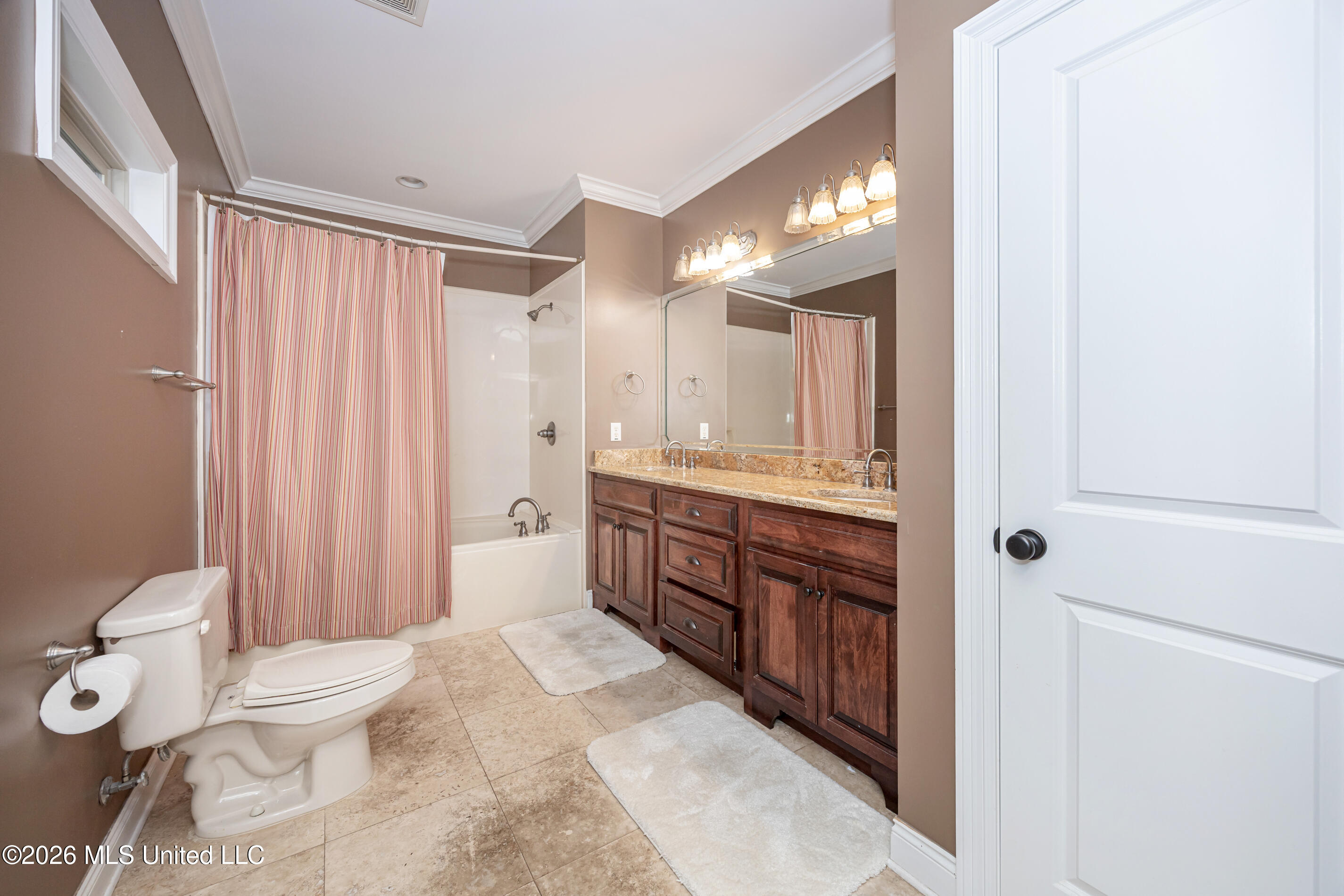 435 E Beach Drive Property Photo 138