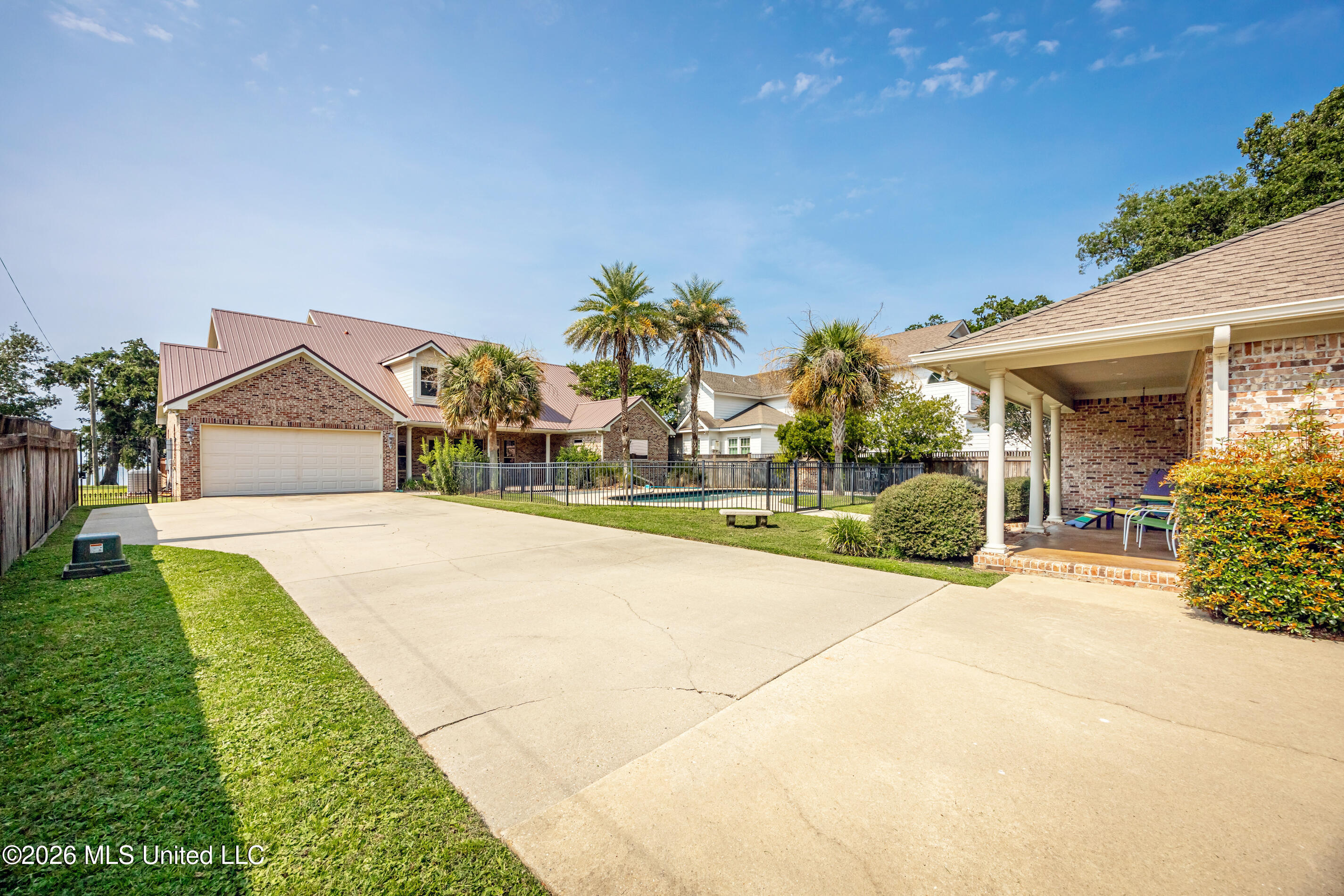 435 E Beach Drive Property Photo 145