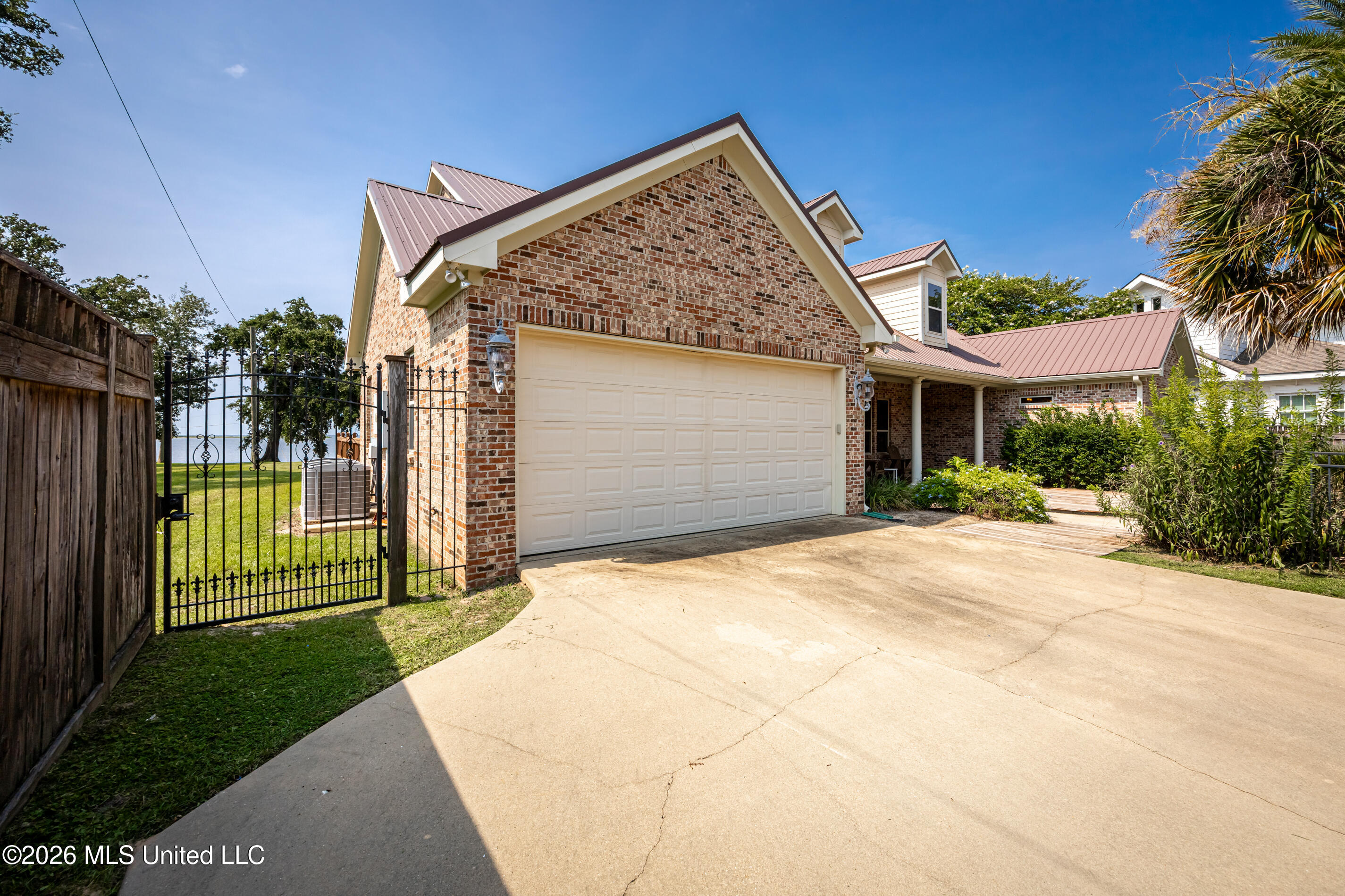 435 E Beach Drive Property Photo 146