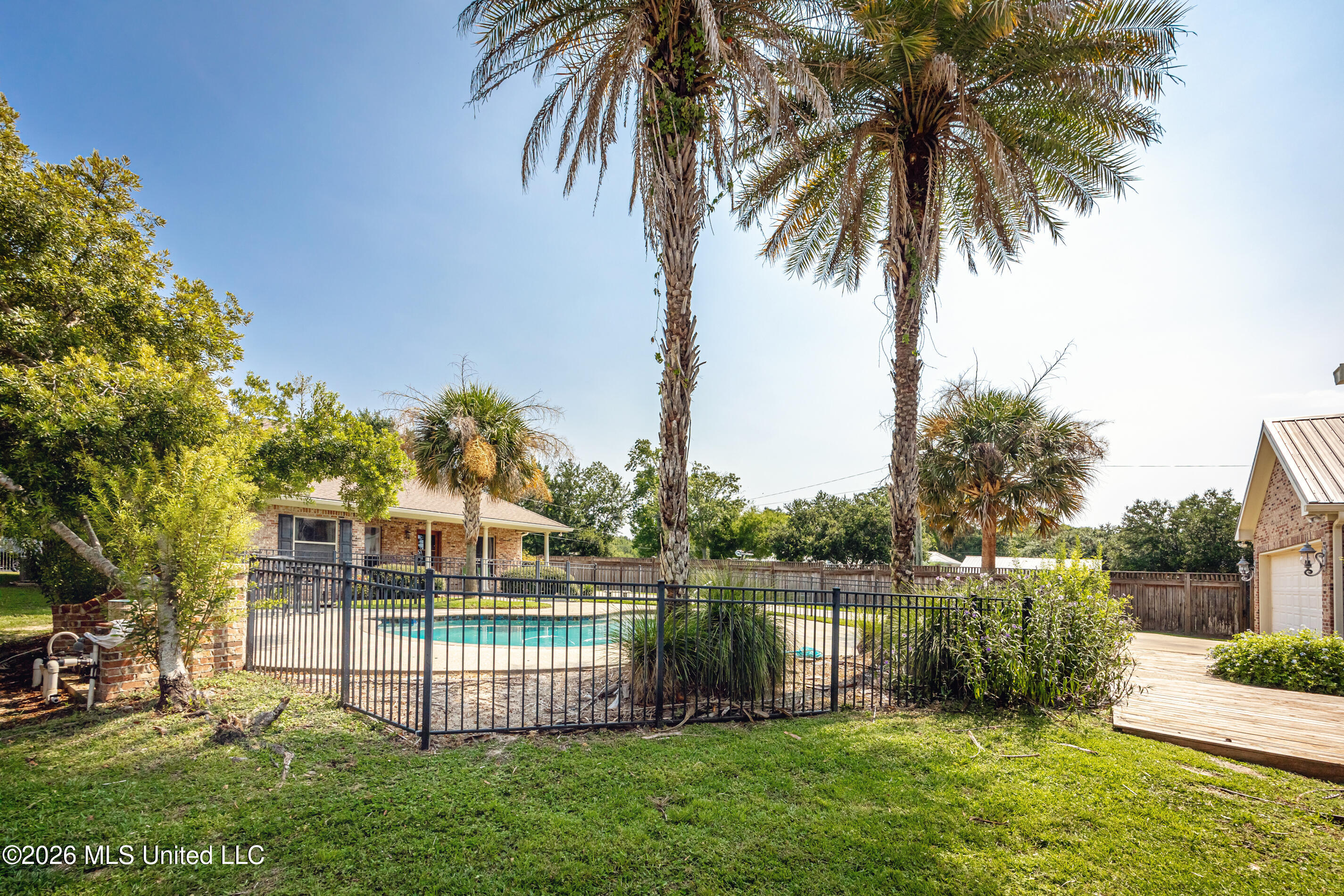 435 E Beach Drive Property Photo 149