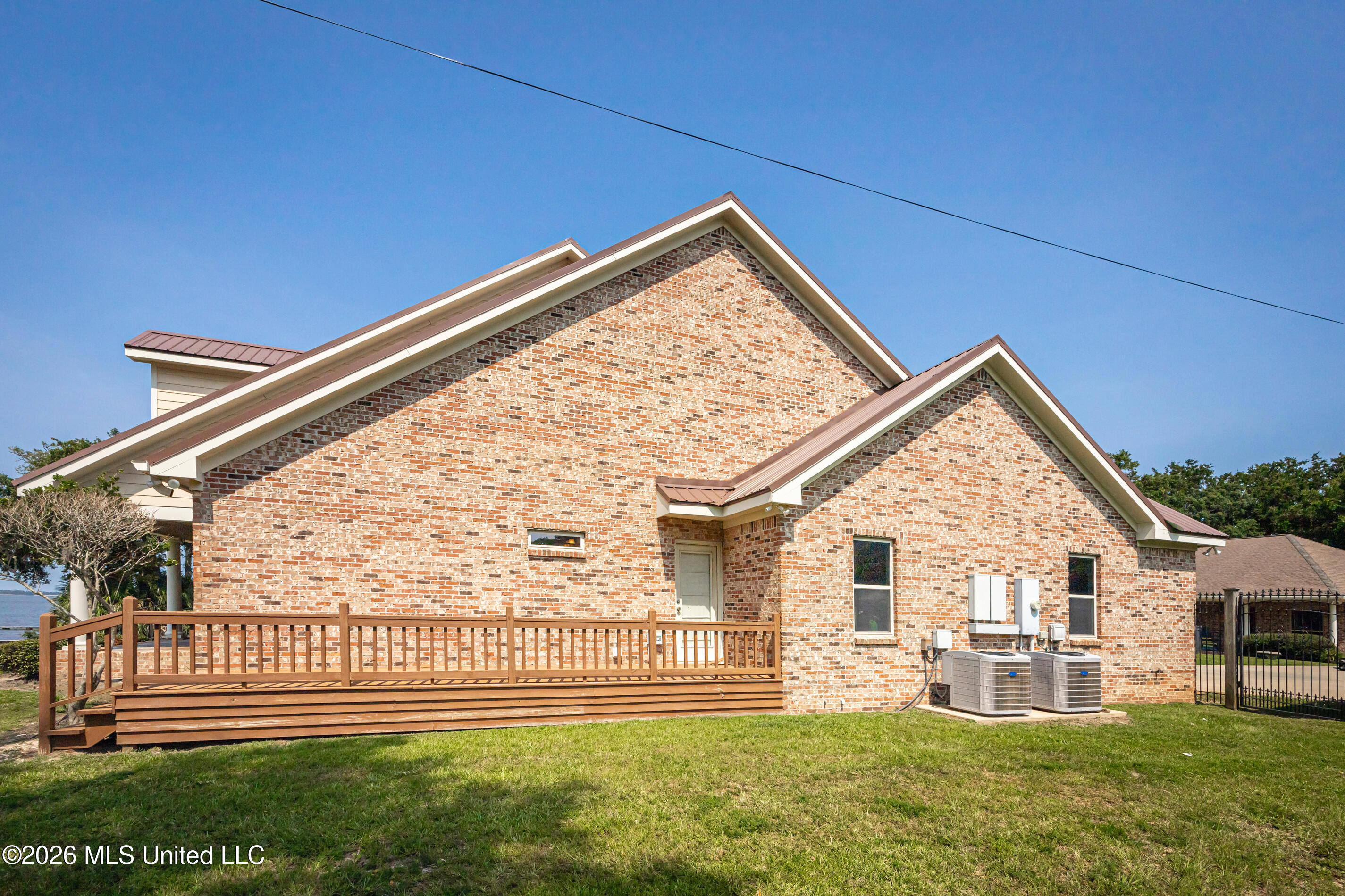 435 E Beach Drive Property Photo 156
