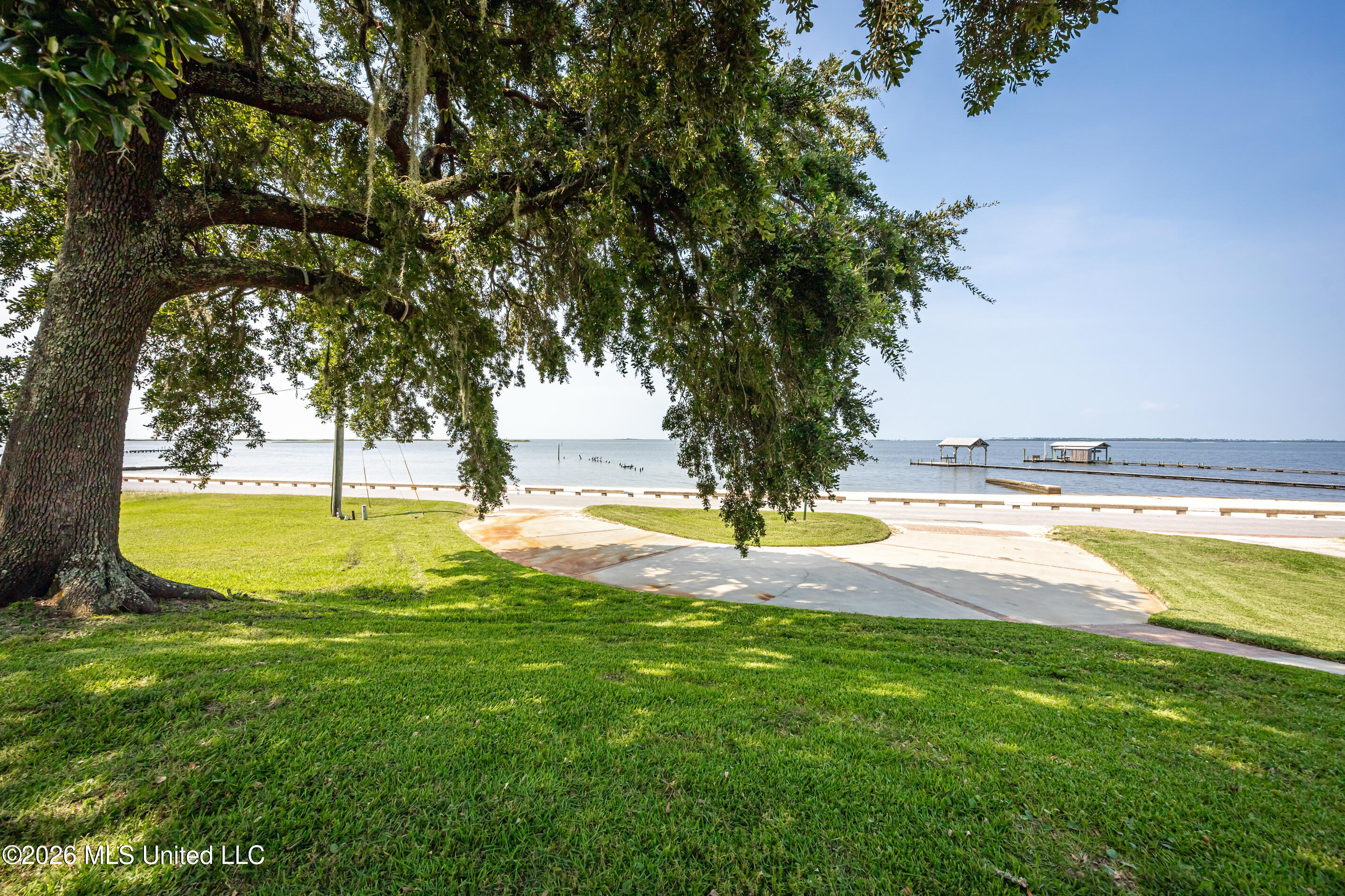 435 E Beach Drive Property Photo 158