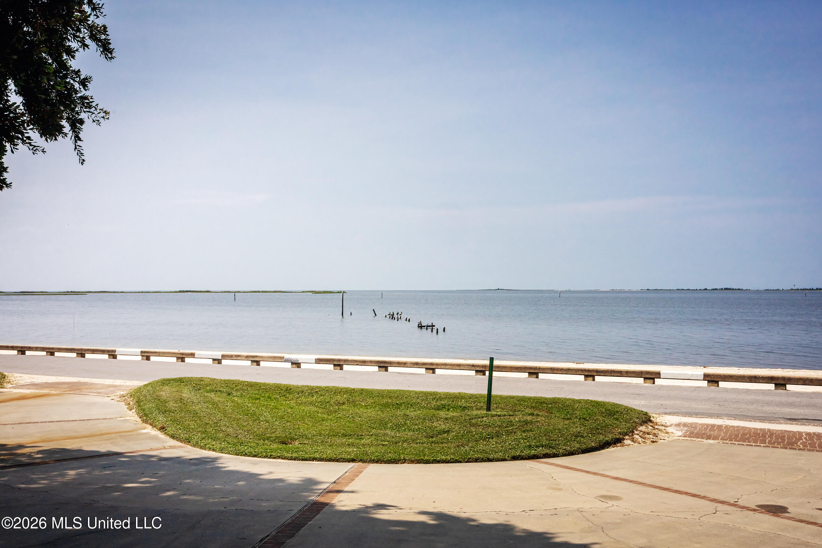 435 E Beach Drive Property Photo 162