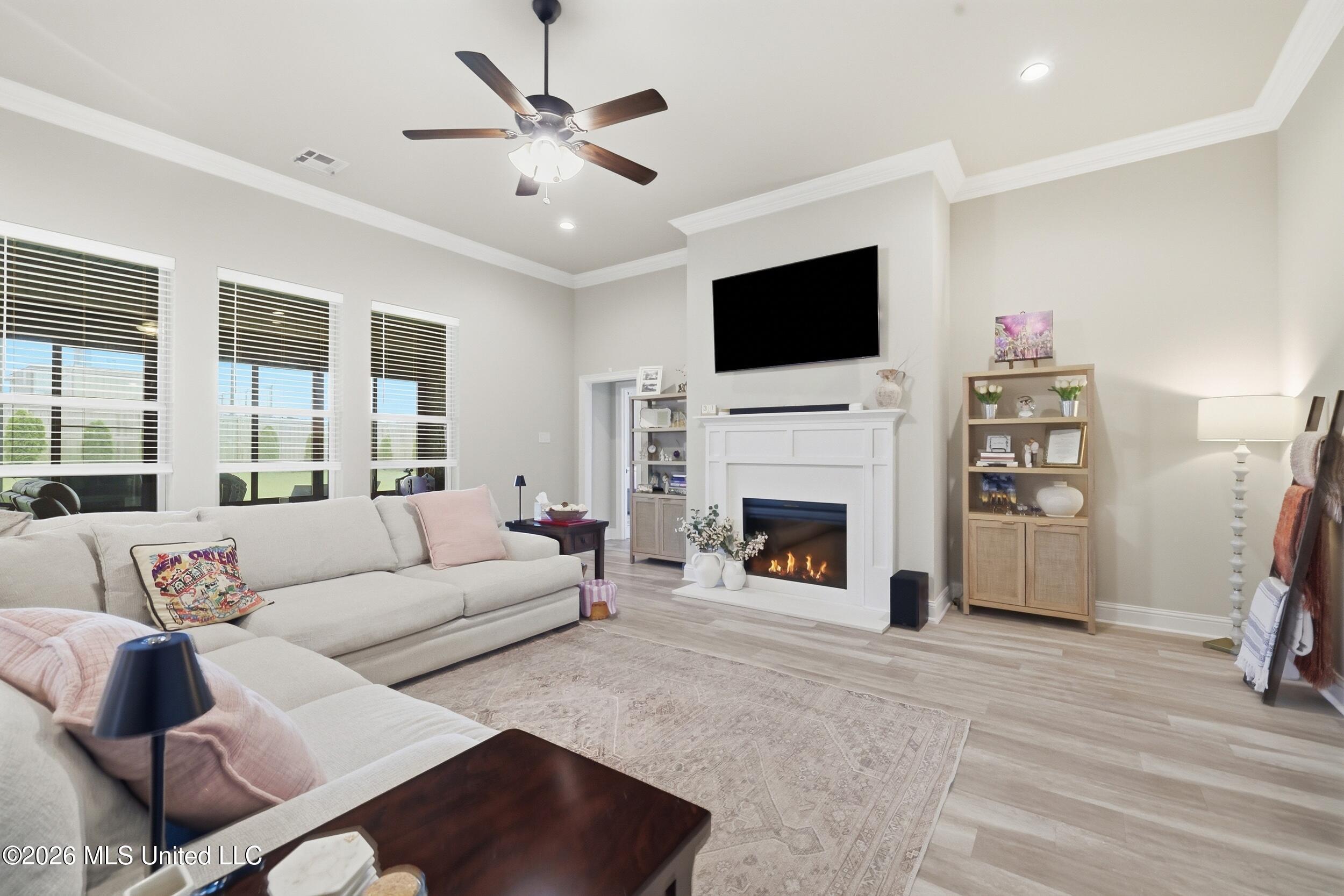 9225 Natures Trail Property Photo 5
