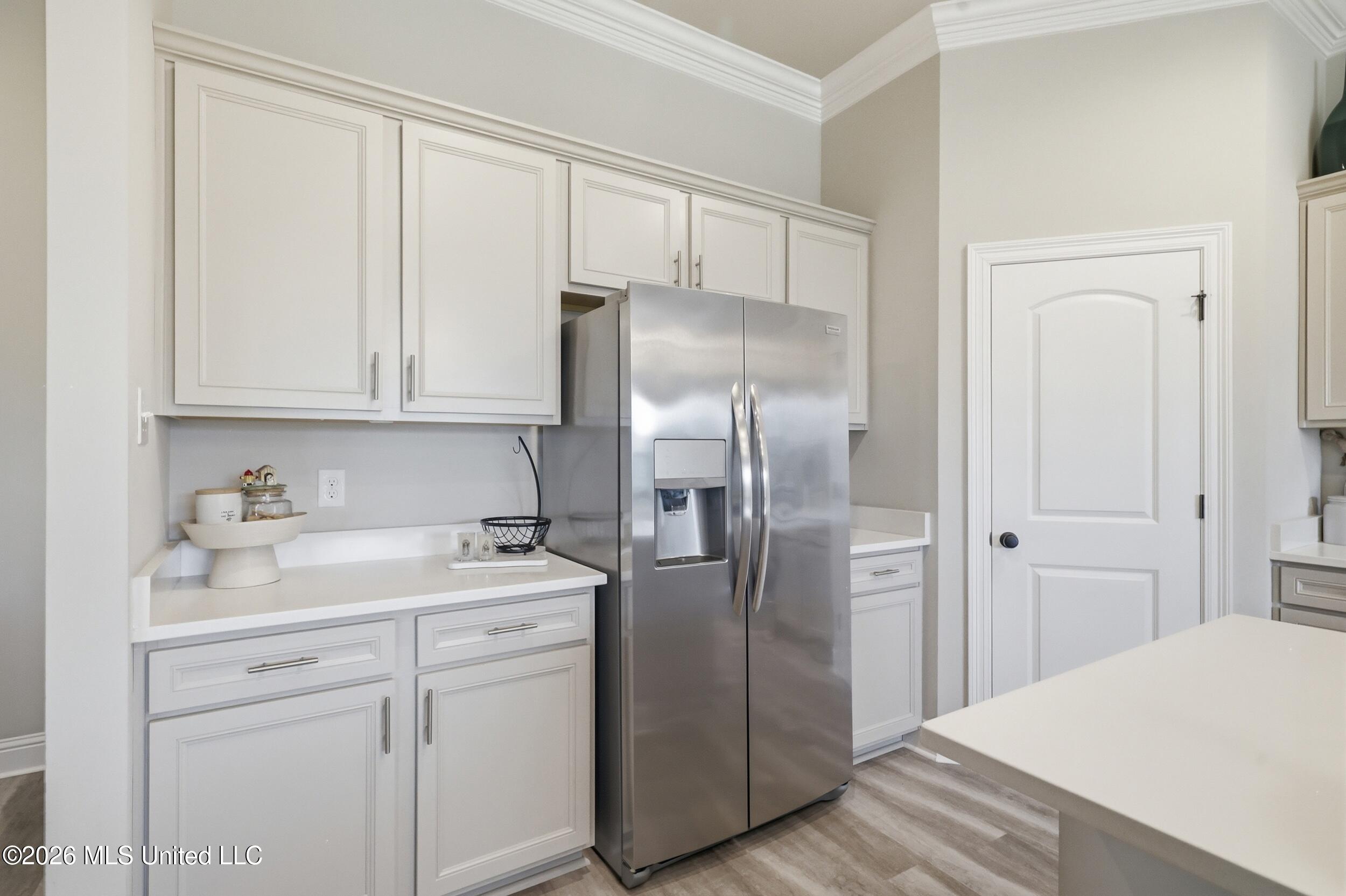 9225 Natures Trail Property Photo 10