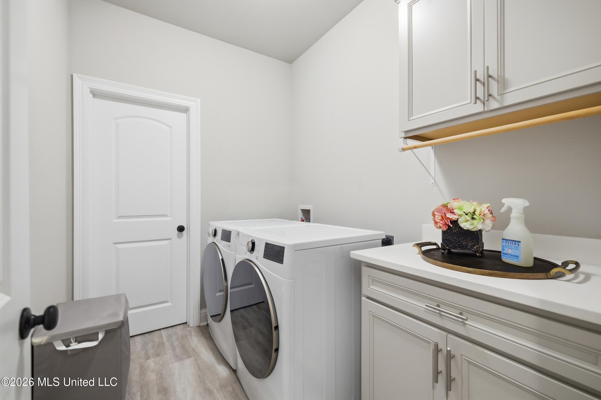 9225 Natures Trail Property Photo 35